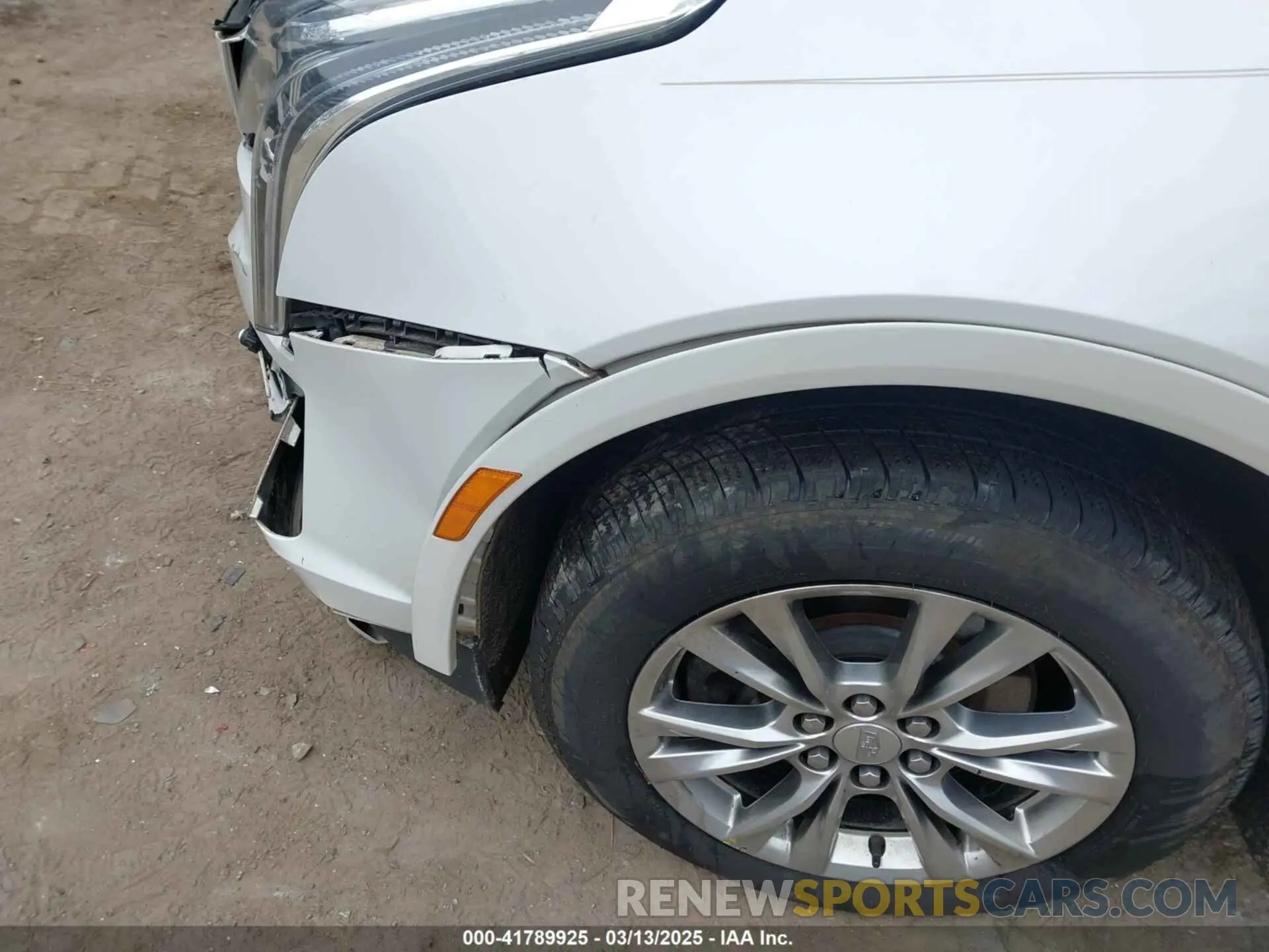 6 Photograph of a damaged car 1GYKNCRS3LZ115508 CADILLAC XT5 2020