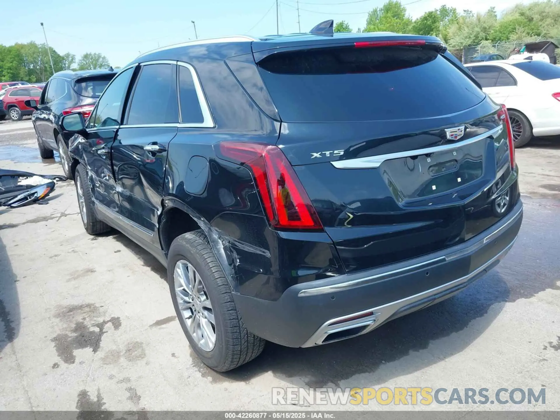 3 Photograph of a damaged car 1GYKNCRS3LZ135175 CADILLAC XT5 2020