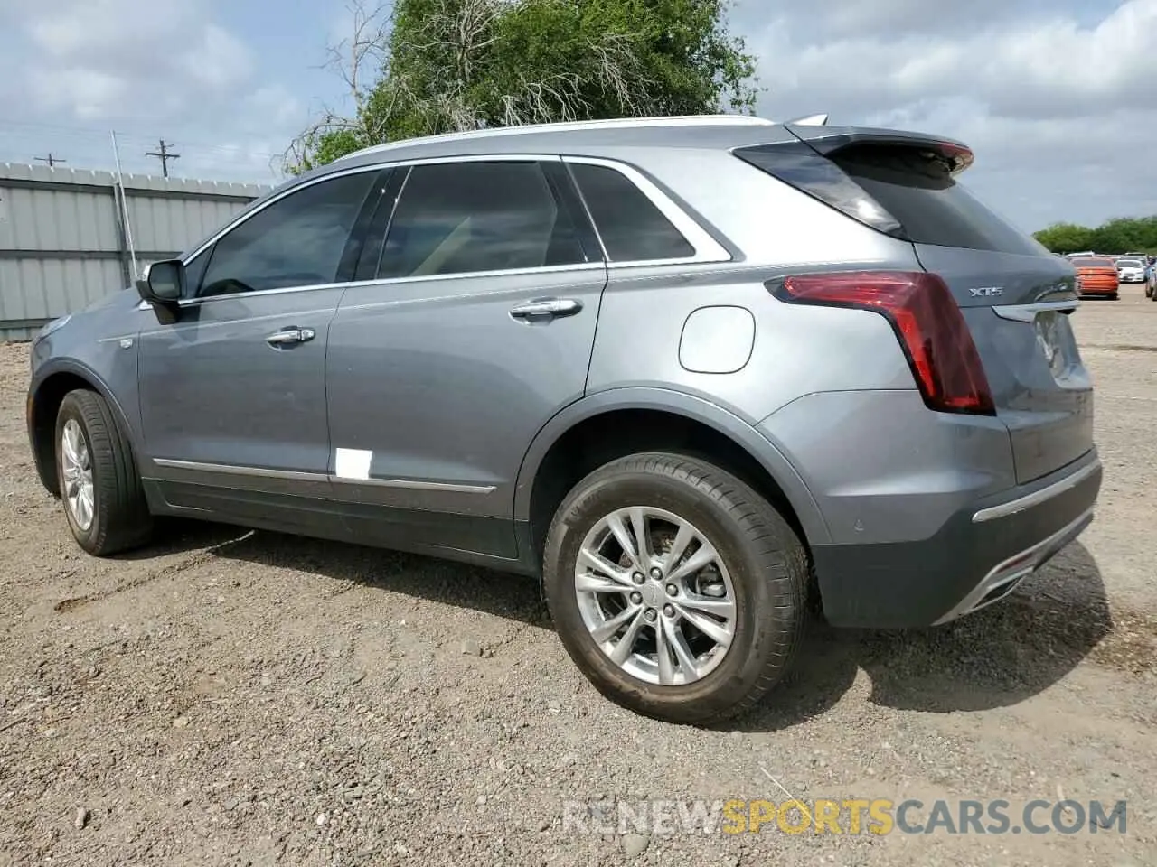 2 Photograph of a damaged car 1GYKNCRS3LZ190399 CADILLAC XT5 2020