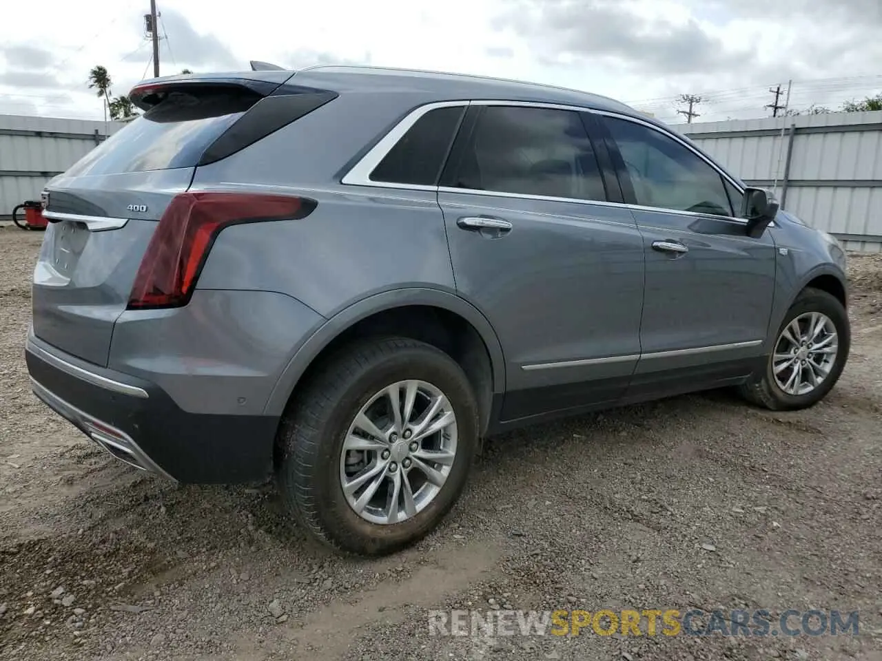 3 Photograph of a damaged car 1GYKNCRS3LZ190399 CADILLAC XT5 2020
