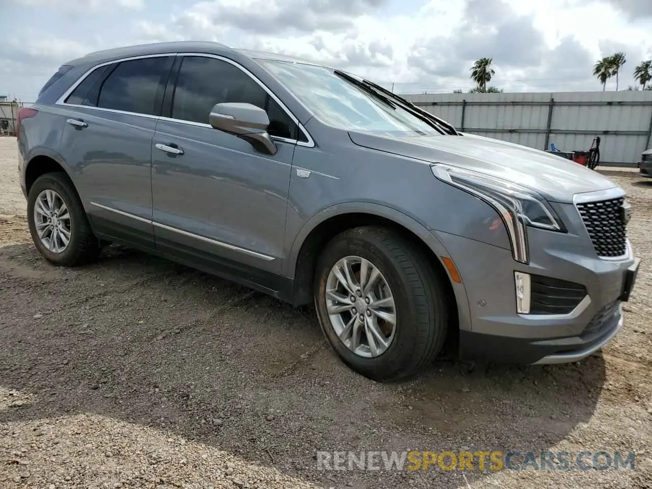 4 Photograph of a damaged car 1GYKNCRS3LZ190399 CADILLAC XT5 2020