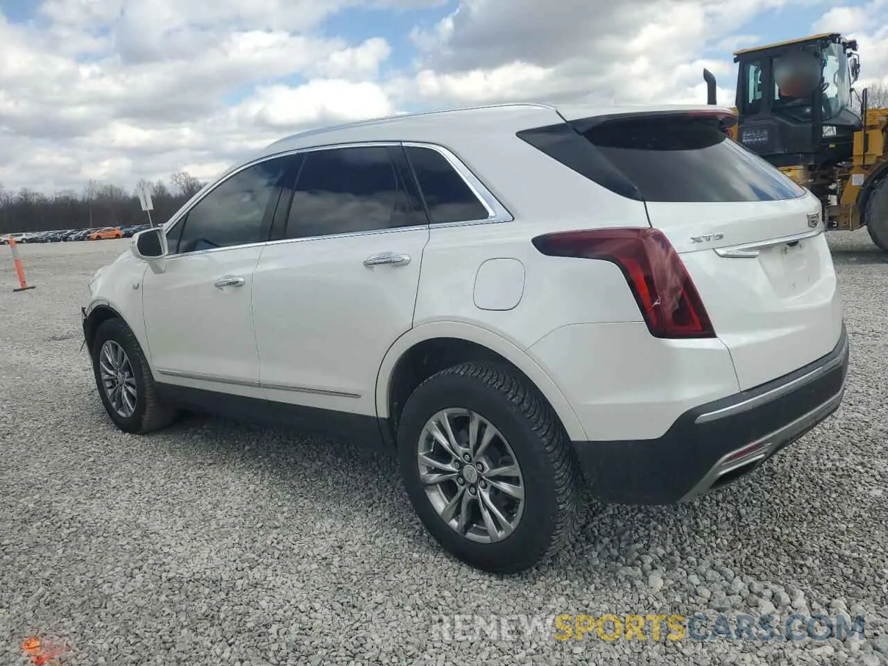 2 Photograph of a damaged car 1GYKNCRS3LZ240797 CADILLAC XT5 2020