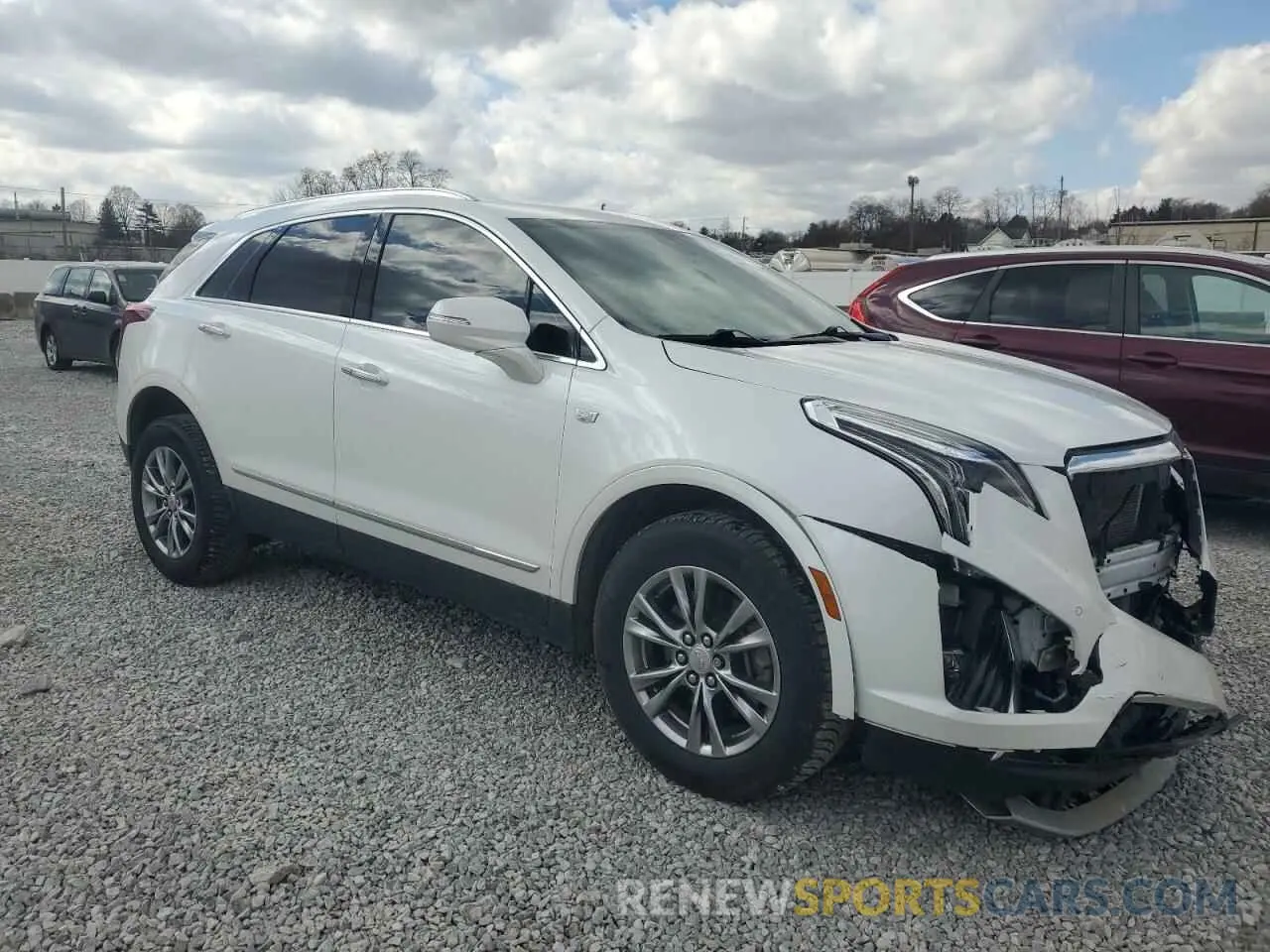 4 Photograph of a damaged car 1GYKNCRS3LZ240797 CADILLAC XT5 2020
