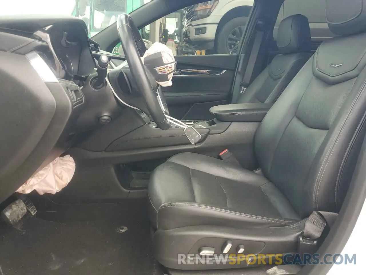7 Photograph of a damaged car 1GYKNCRS3LZ240797 CADILLAC XT5 2020