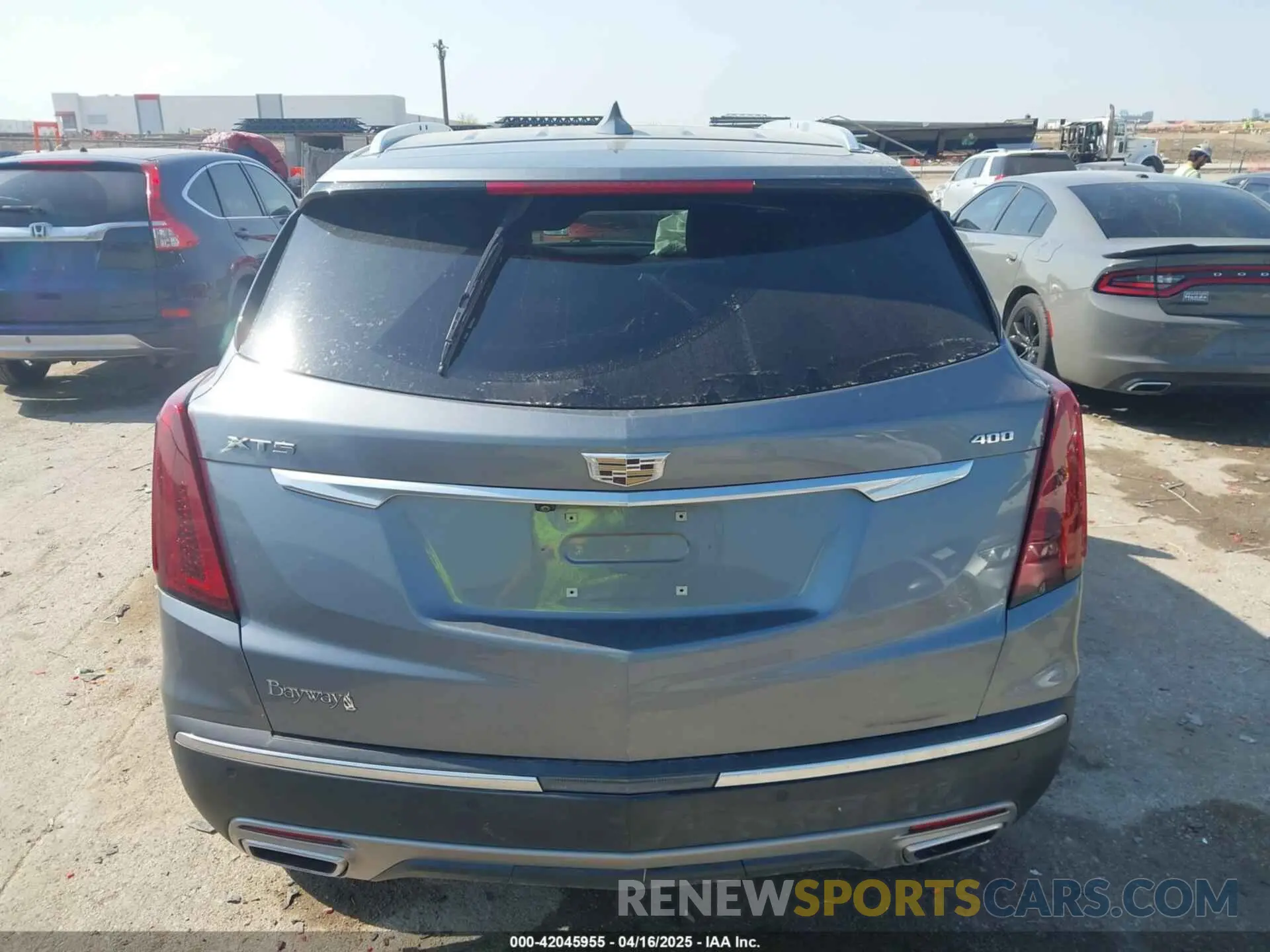 16 Photograph of a damaged car 1GYKNCRS4LZ160330 CADILLAC XT5 2020