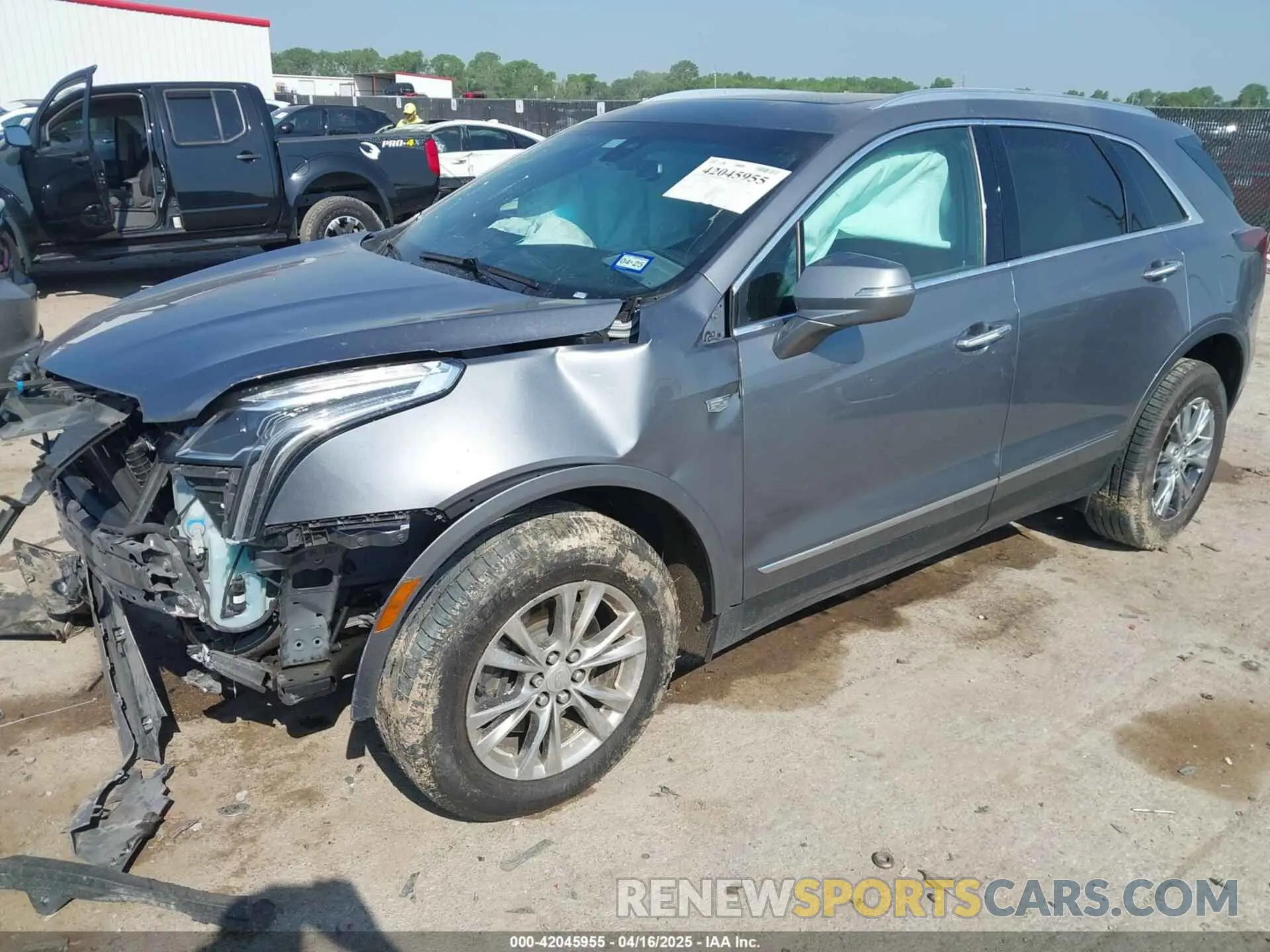 2 Photograph of a damaged car 1GYKNCRS4LZ160330 CADILLAC XT5 2020