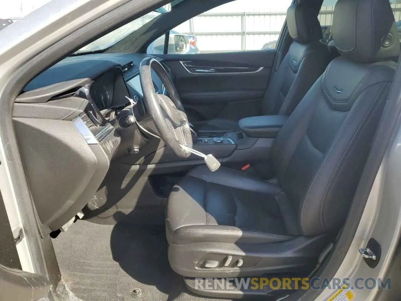 7 Photograph of a damaged car 1GYKNDRS0LZ133776 CADILLAC XT5 2020