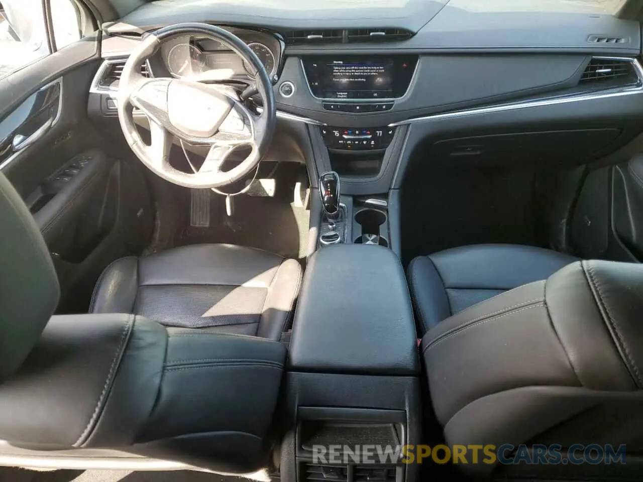 8 Photograph of a damaged car 1GYKNDRS0LZ133776 CADILLAC XT5 2020