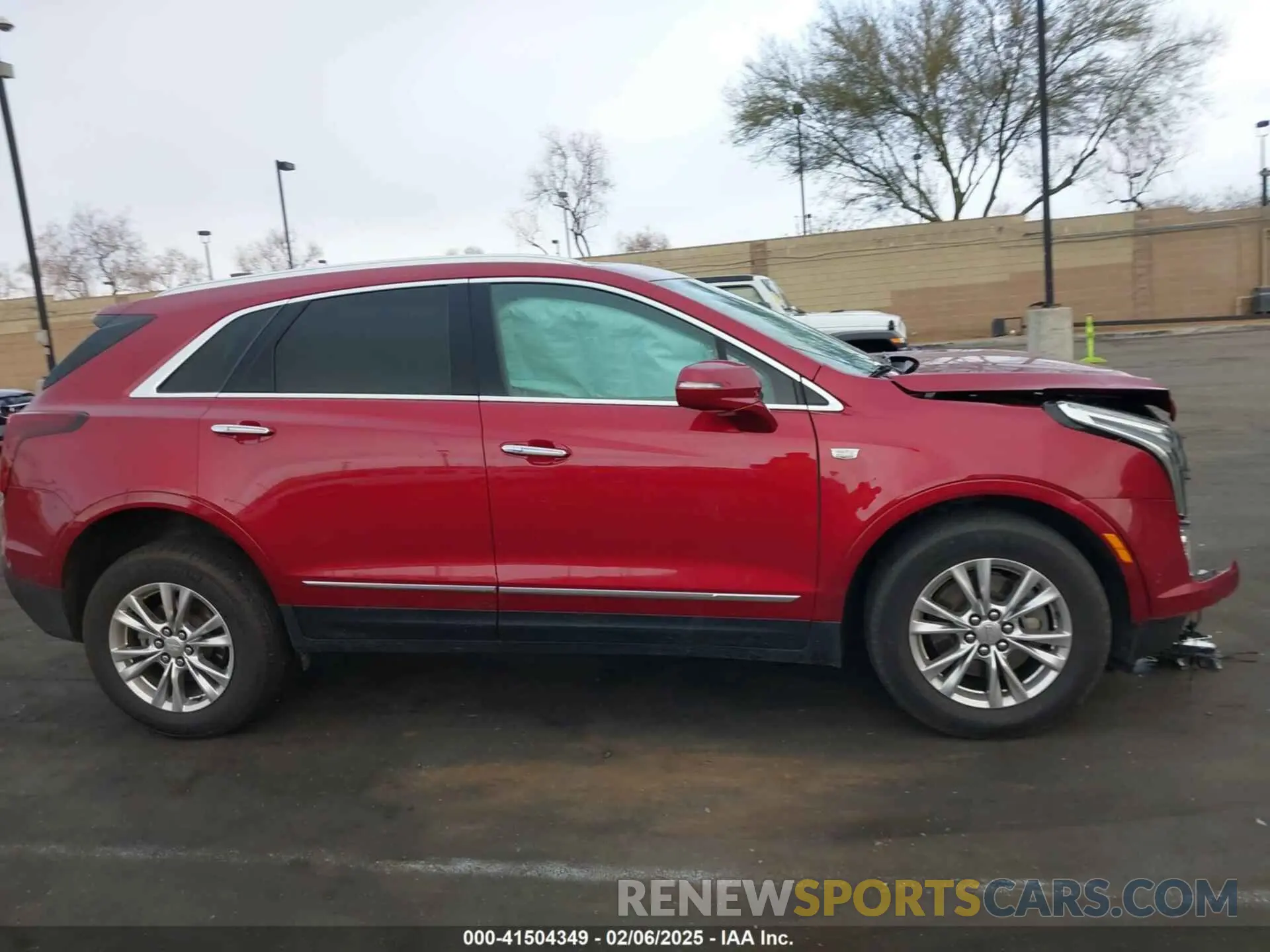 14 Photograph of a damaged car 1GYKNDRS0LZ195095 CADILLAC XT5 2020