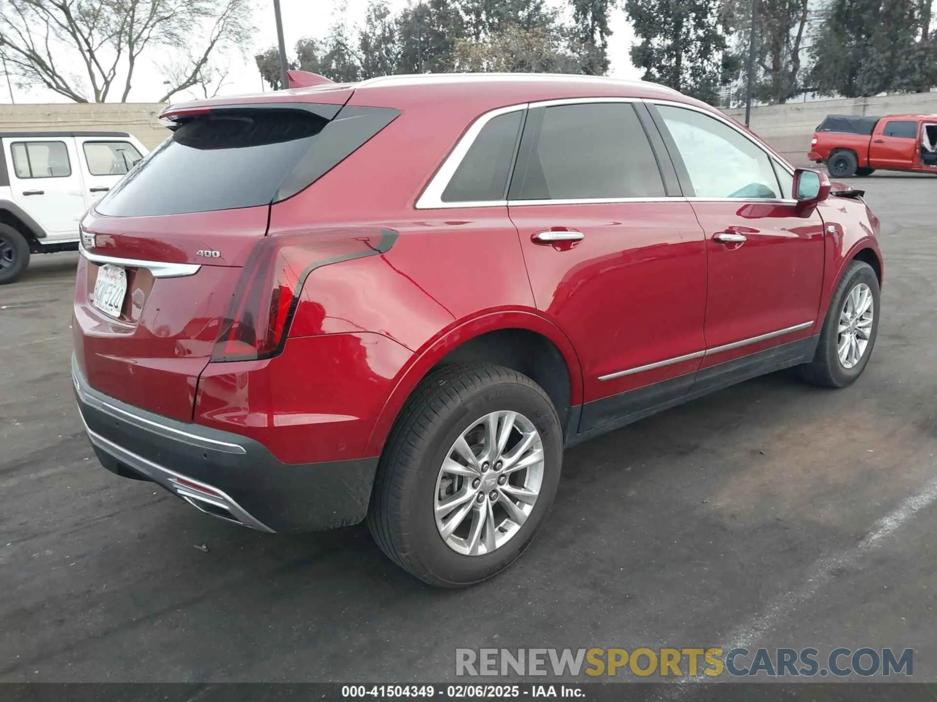 4 Photograph of a damaged car 1GYKNDRS0LZ195095 CADILLAC XT5 2020