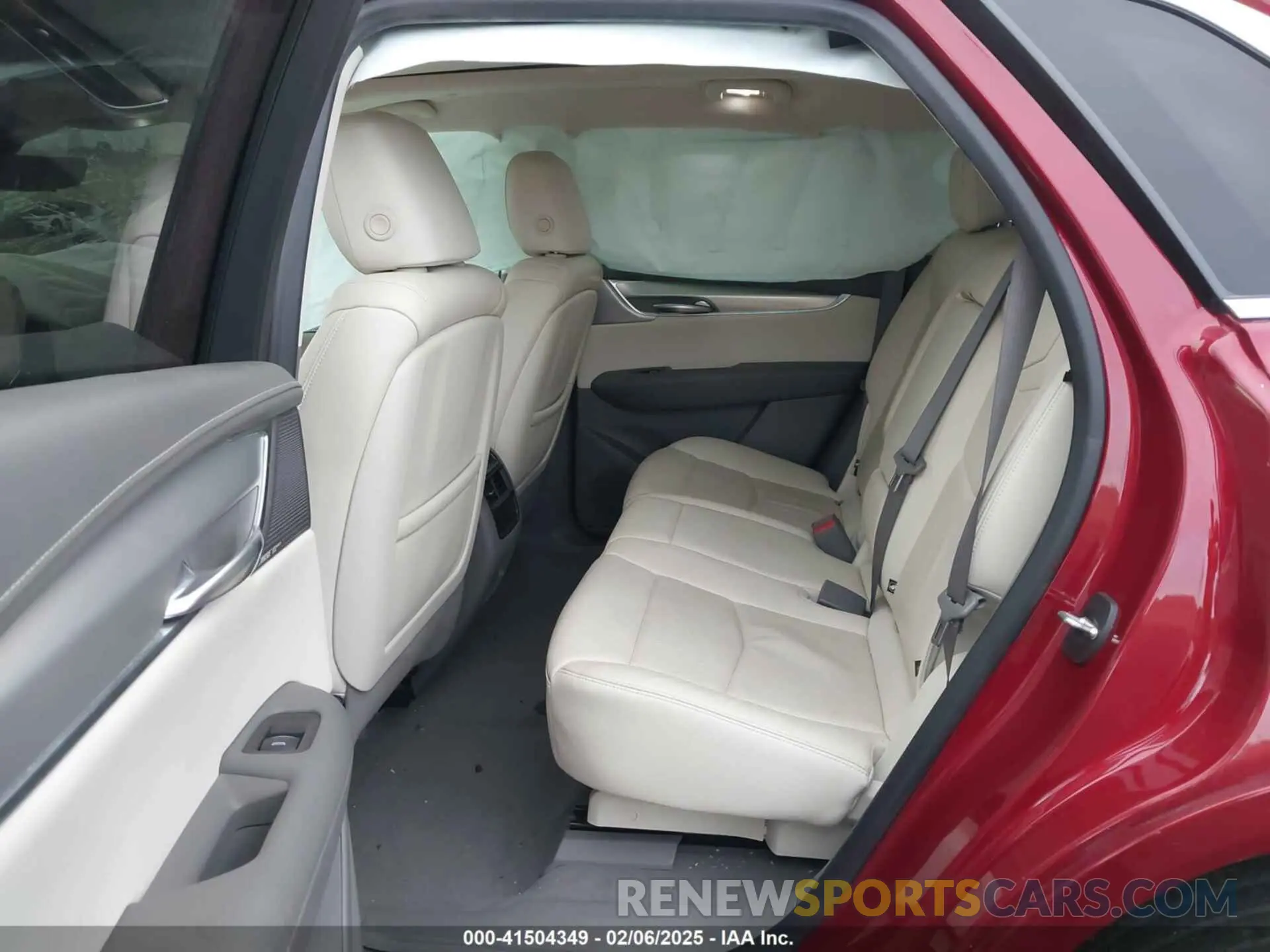 8 Photograph of a damaged car 1GYKNDRS0LZ195095 CADILLAC XT5 2020