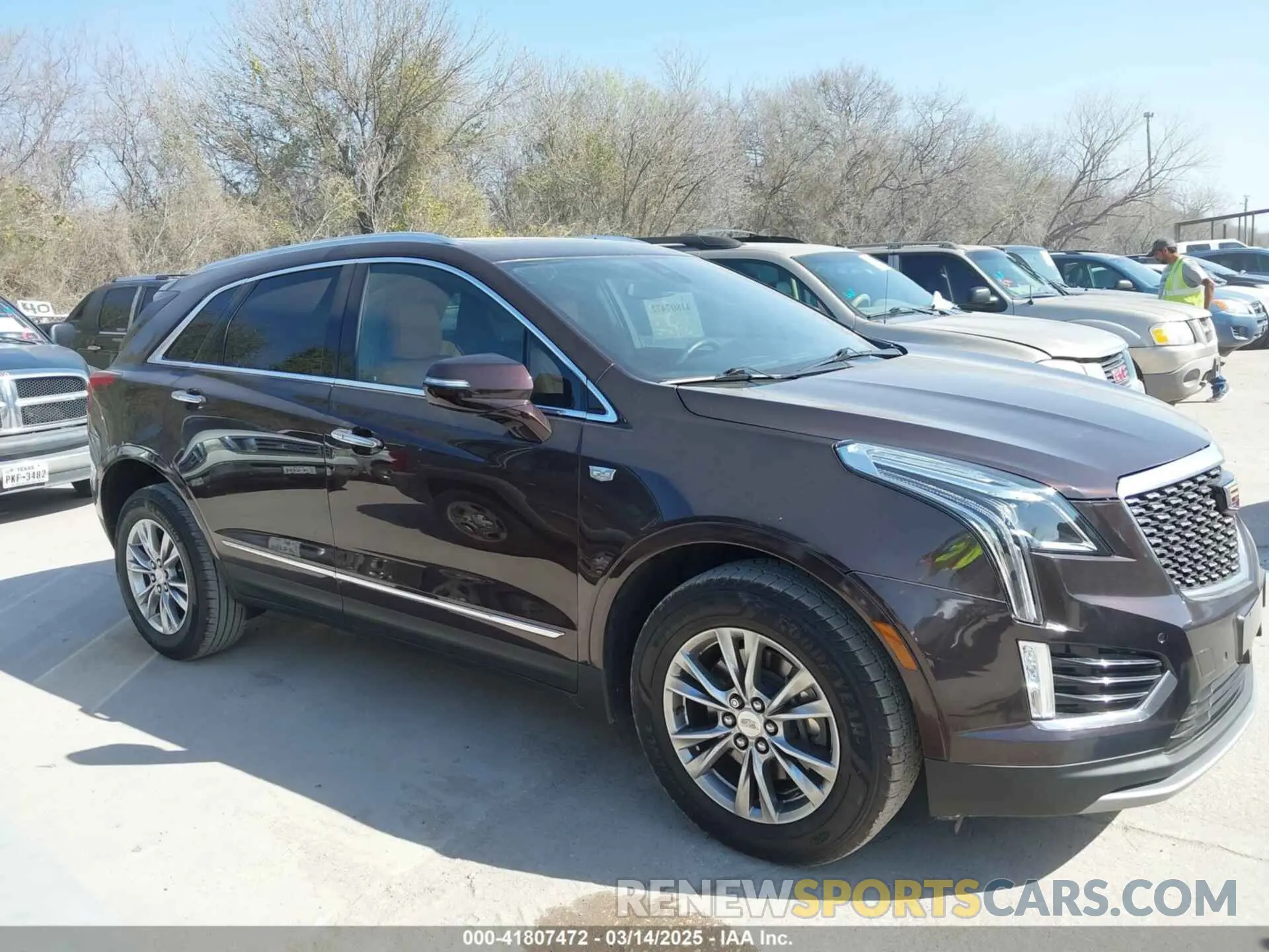 13 Photograph of a damaged car 1GYKNDRS1LZ235135 CADILLAC XT5 2020