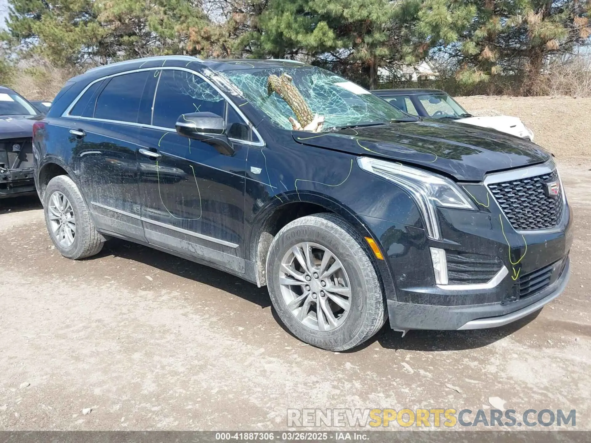 1 Photograph of a damaged car 1GYKNDRS3LZ107687 CADILLAC XT5 2020