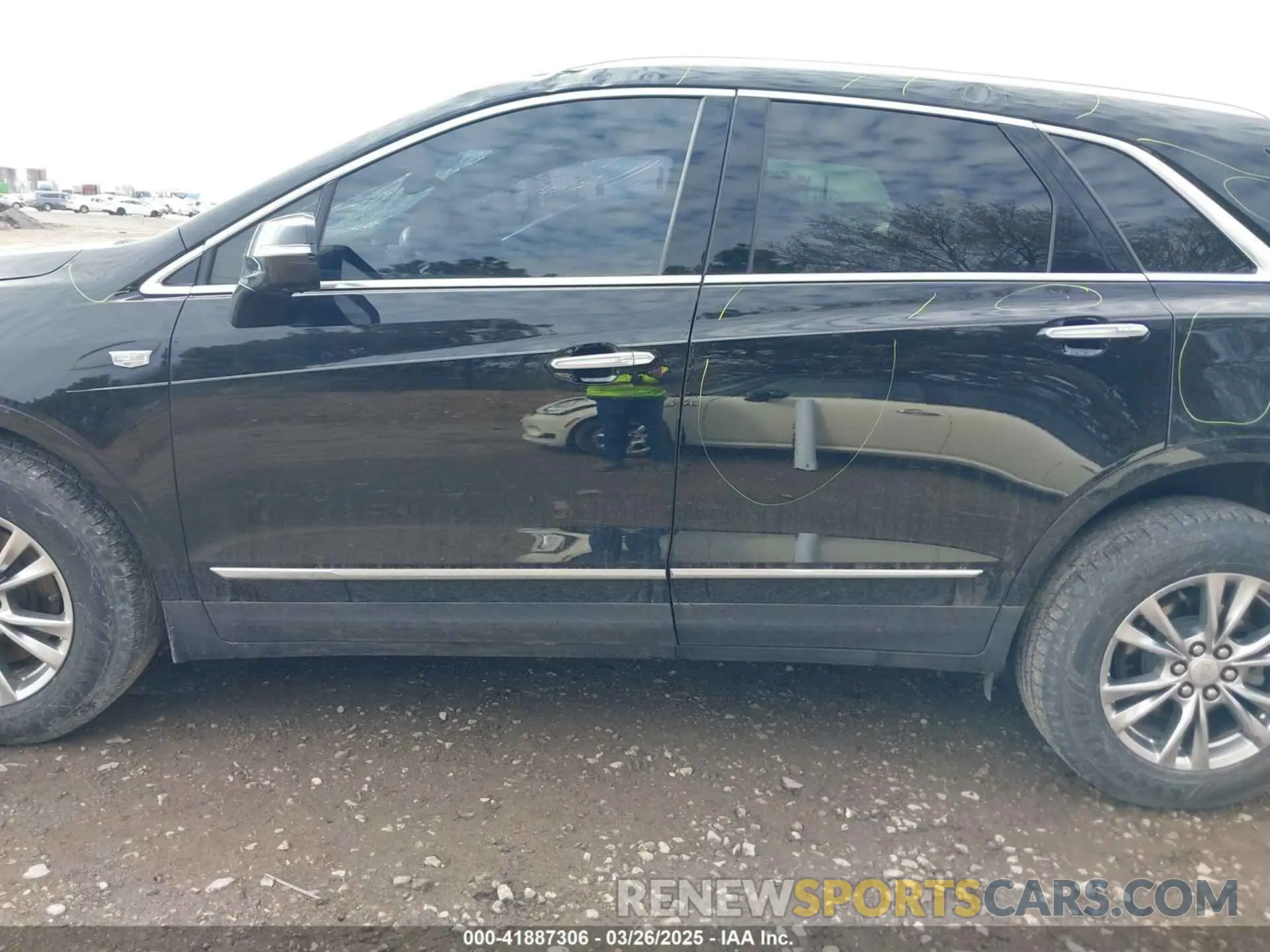 14 Photograph of a damaged car 1GYKNDRS3LZ107687 CADILLAC XT5 2020