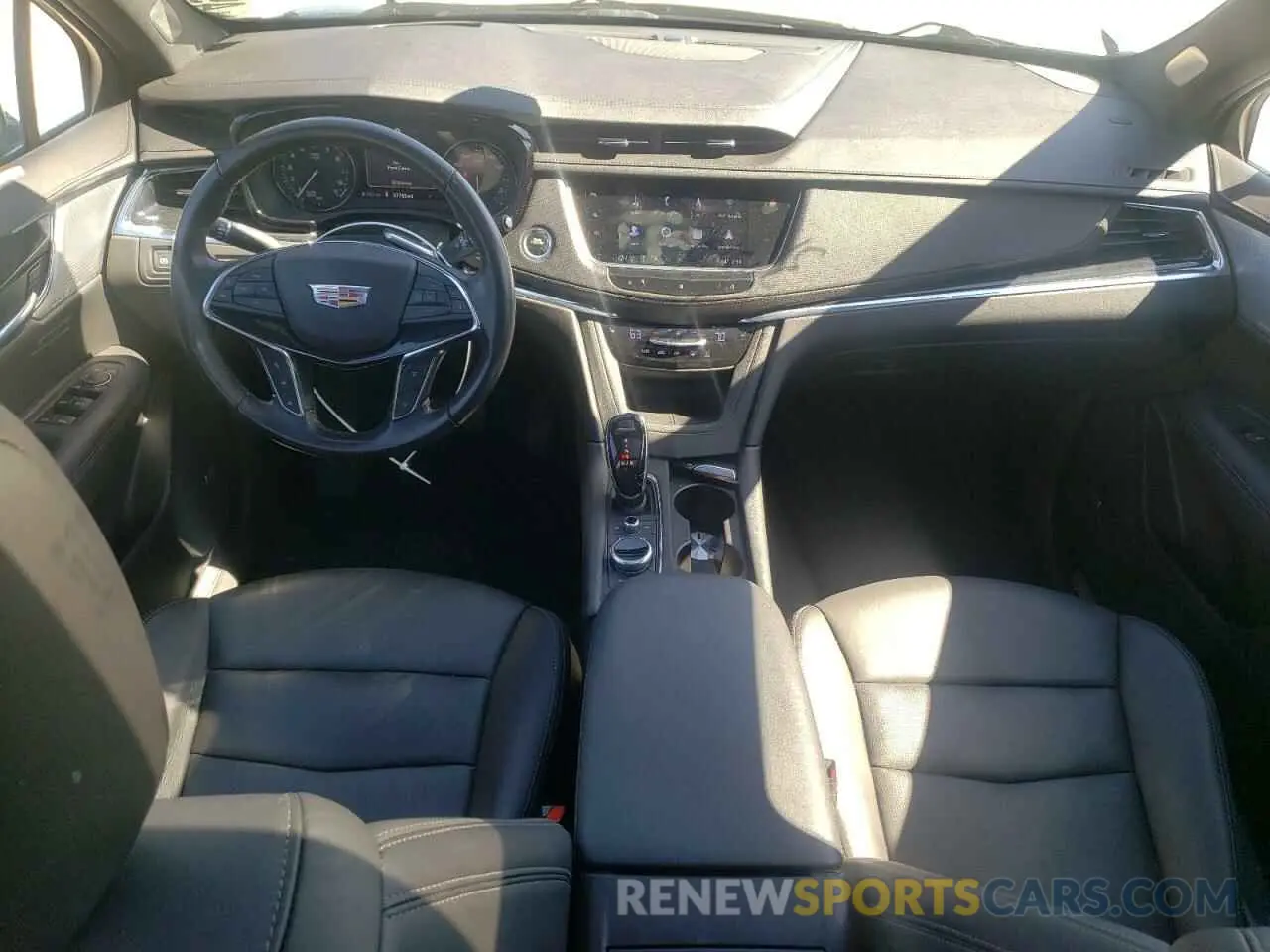 8 Photograph of a damaged car 1GYKNDRS4LZ163959 CADILLAC XT5 2020