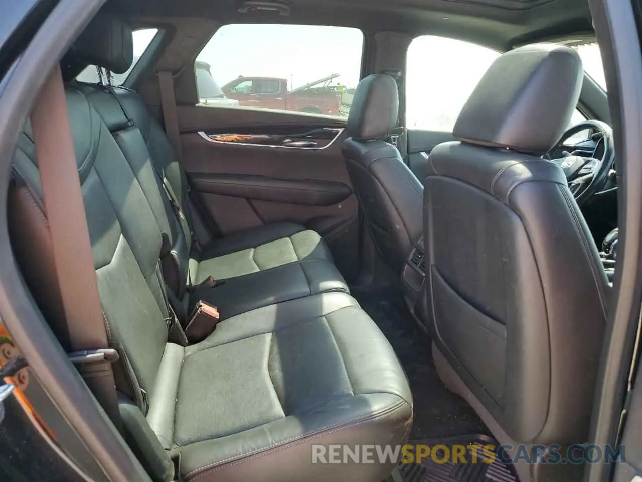 10 Photograph of a damaged car 1GYKNDRS6LZ129215 CADILLAC XT5 2020
