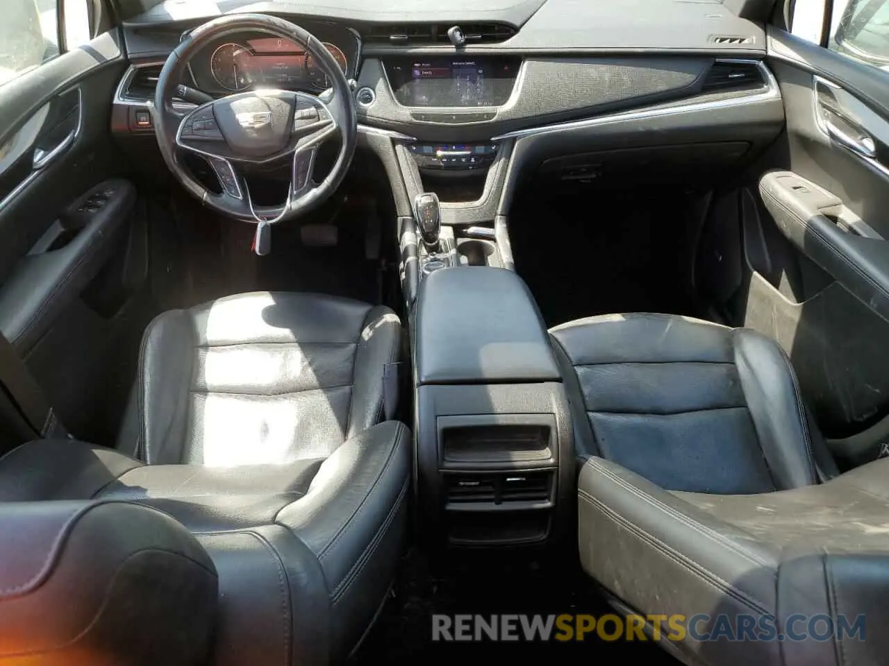 8 Photograph of a damaged car 1GYKNDRS6LZ129215 CADILLAC XT5 2020