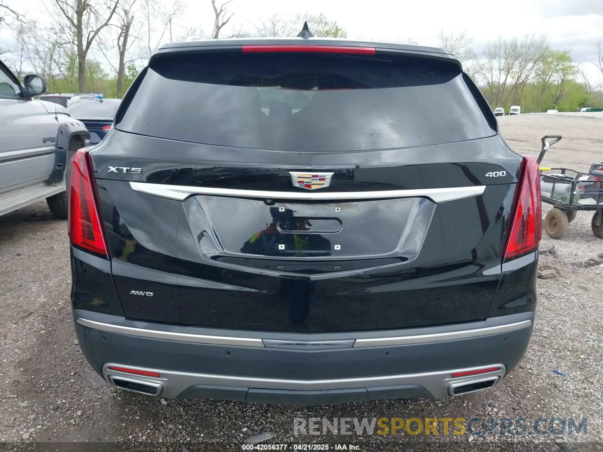 16 Photograph of a damaged car 1GYKNDRS6LZ134818 CADILLAC XT5 2020