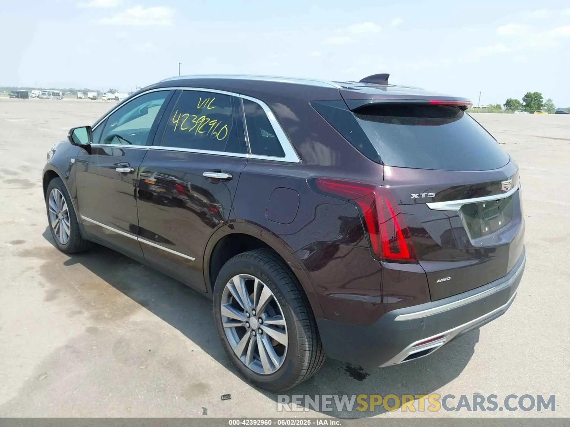 3 Photograph of a damaged car 1GYKNDRS6LZ200820 CADILLAC XT5 2020