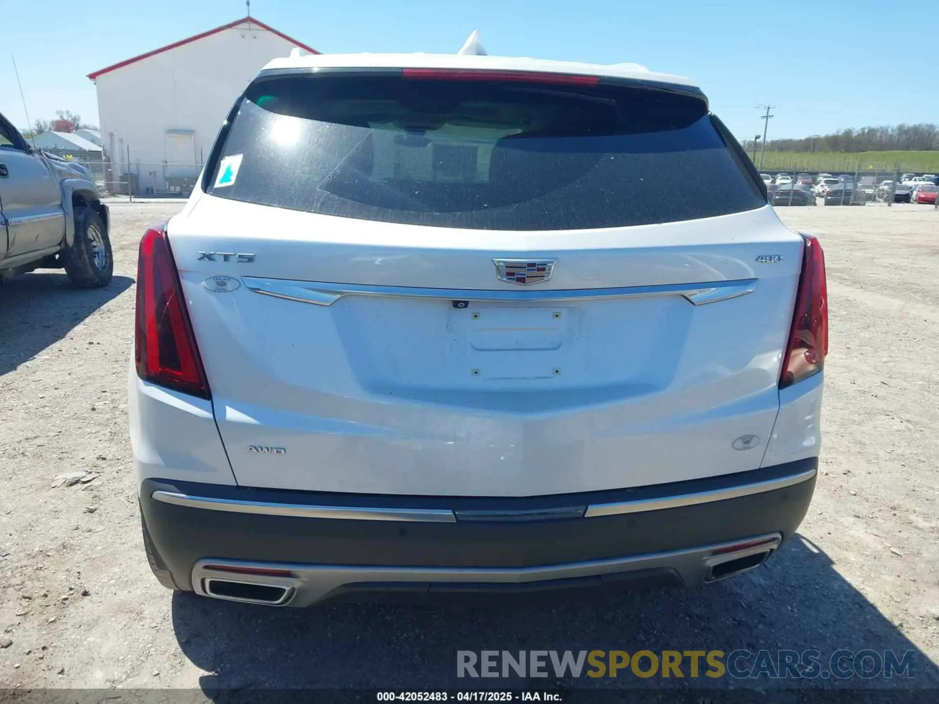 16 Photograph of a damaged car 1GYKNDRS8LZ233284 CADILLAC XT5 2020