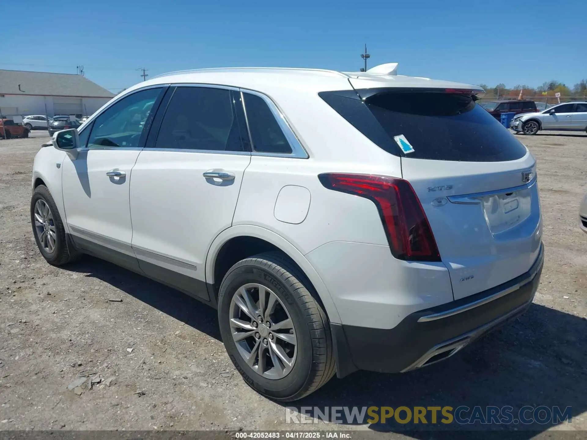 3 Photograph of a damaged car 1GYKNDRS8LZ233284 CADILLAC XT5 2020