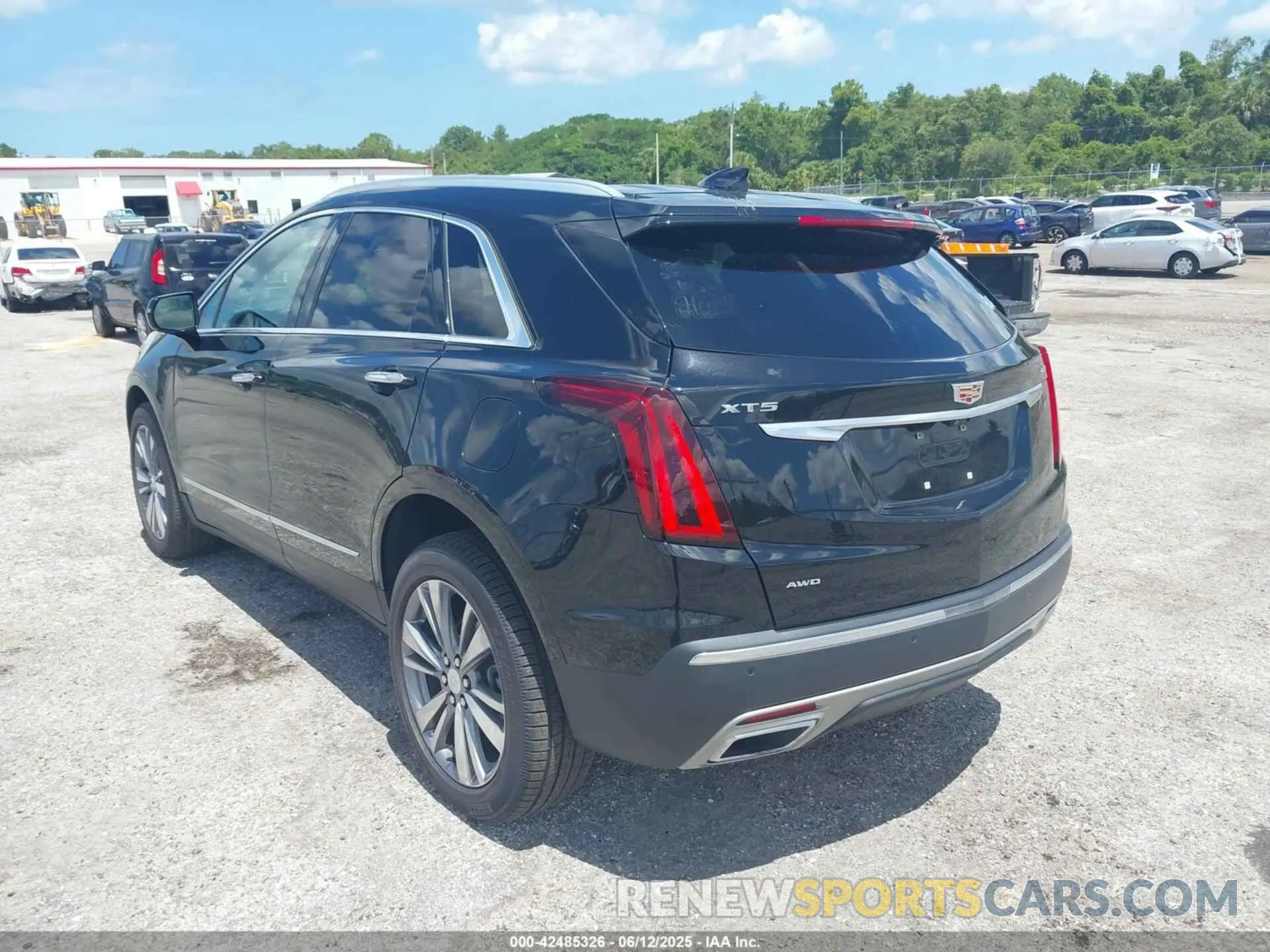 6 Photograph of a damaged car 1GYKNDRS9LZ152374 CADILLAC XT5 2020