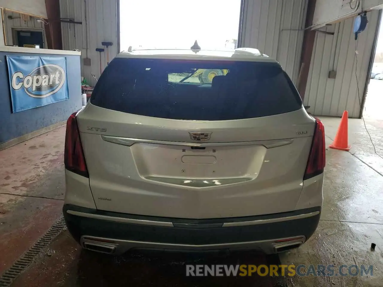 6 Photograph of a damaged car 1GYKNDRS9LZ178411 CADILLAC XT5 2020