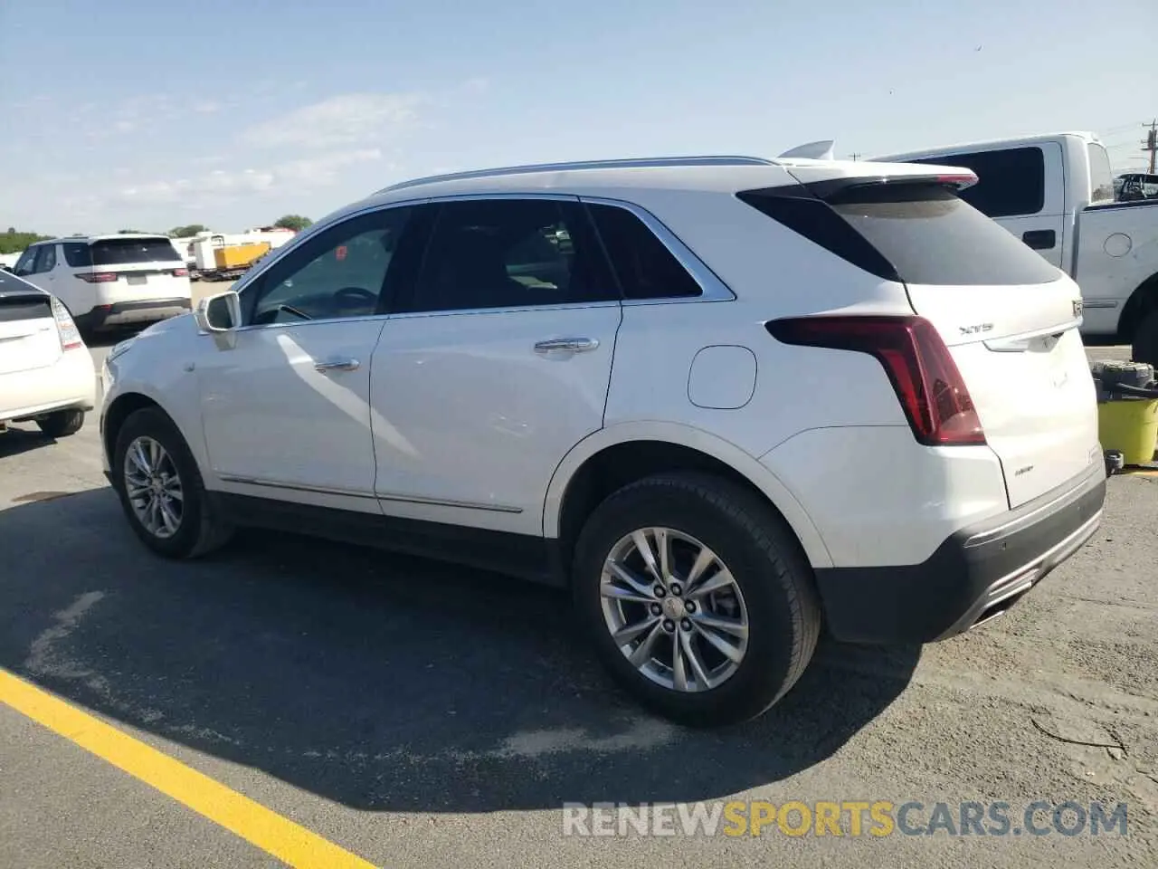 2 Photograph of a damaged car 1GYKNDRSXLZ186890 CADILLAC XT5 2020