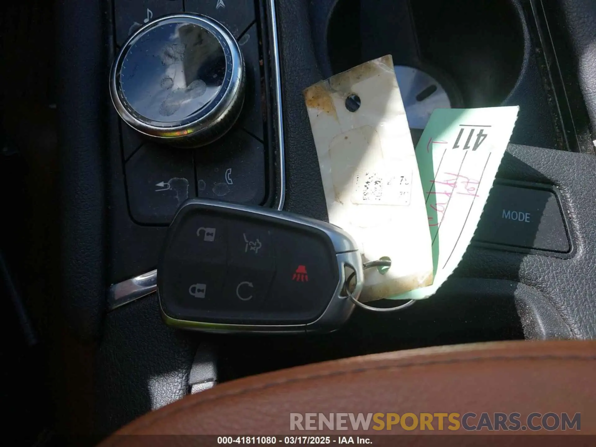 11 Photograph of a damaged car 1GYKNDRSXLZ205681 CADILLAC XT5 2020