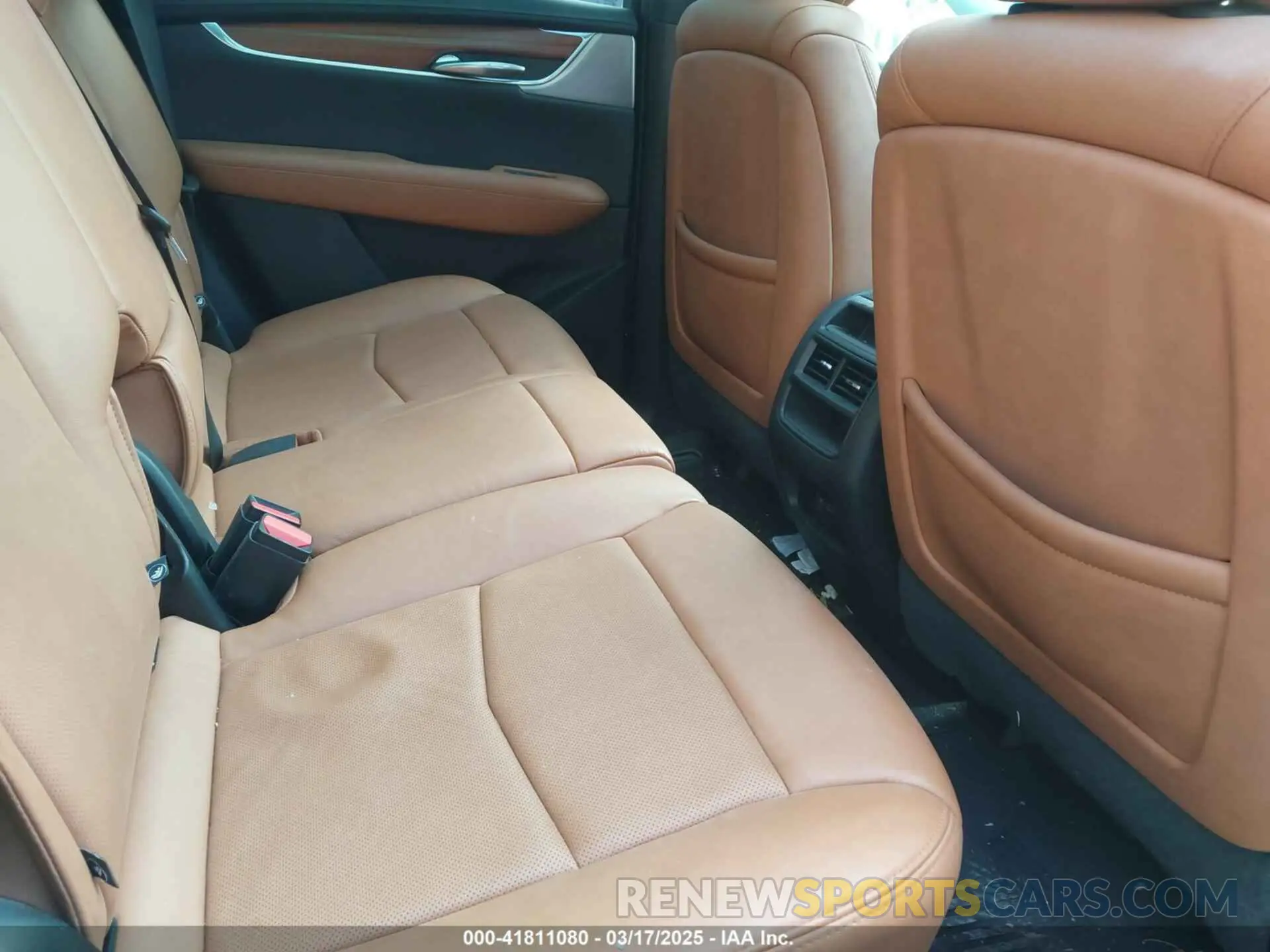 8 Photograph of a damaged car 1GYKNDRSXLZ205681 CADILLAC XT5 2020