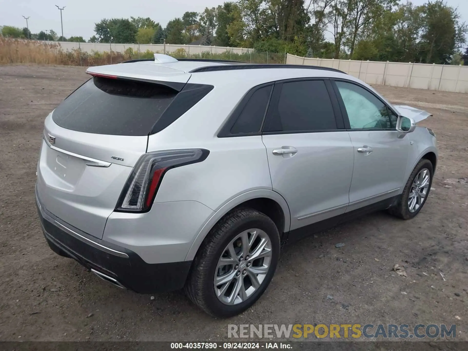 4 Photograph of a damaged car 1GYKNGRS3LZ225109 CADILLAC XT5 2020