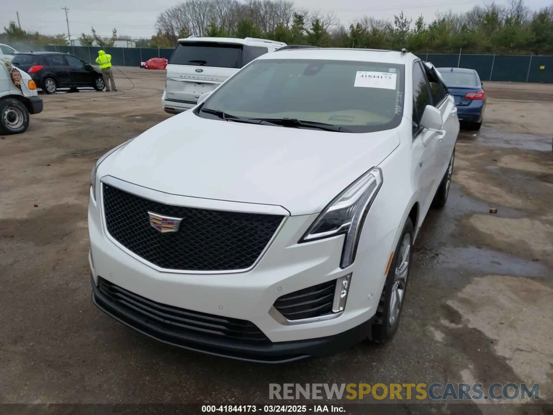 2 Photograph of a damaged car 1GYKNHRS5LZ238370 CADILLAC XT5 2020
