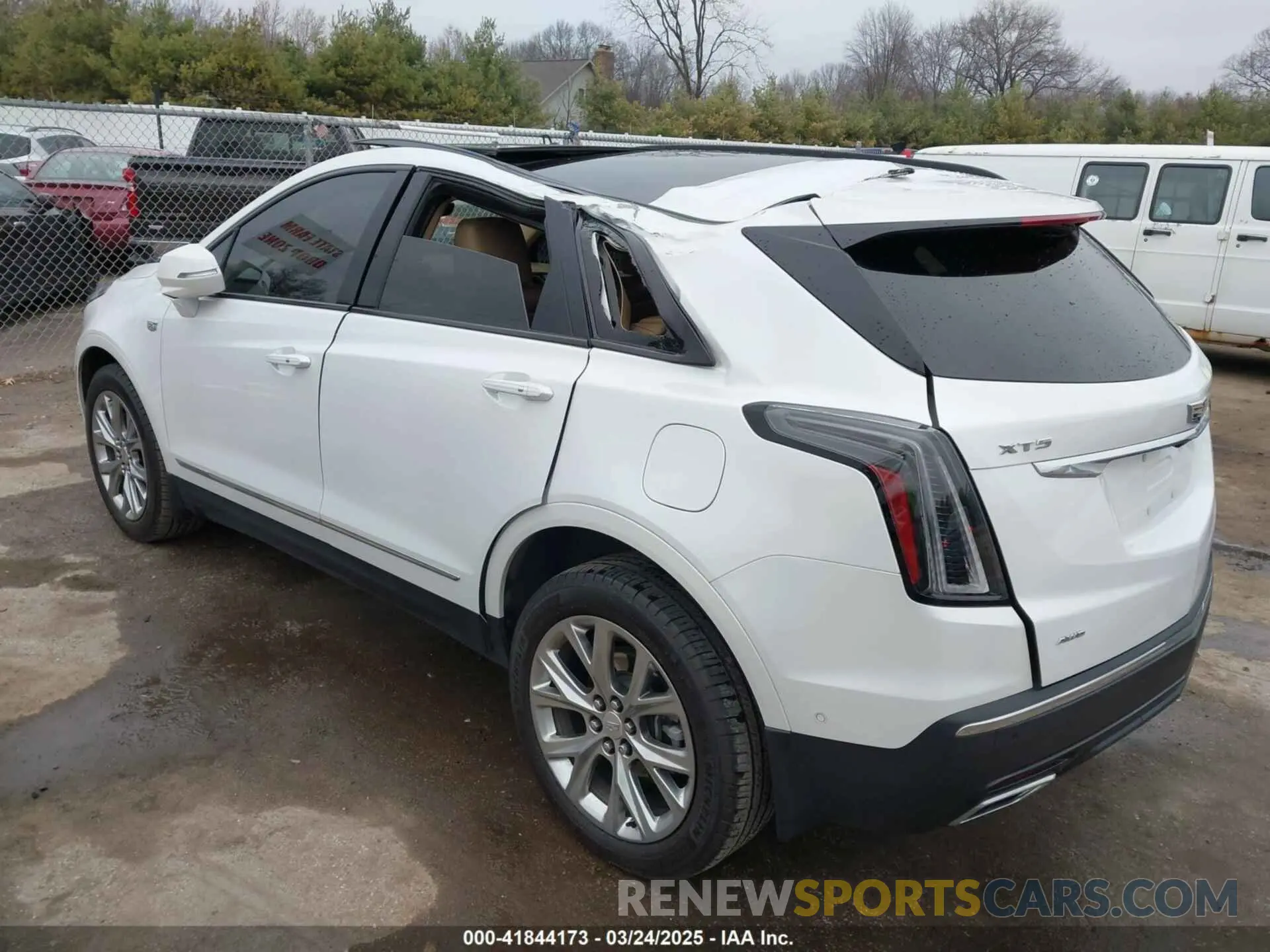 6 Photograph of a damaged car 1GYKNHRS5LZ238370 CADILLAC XT5 2020