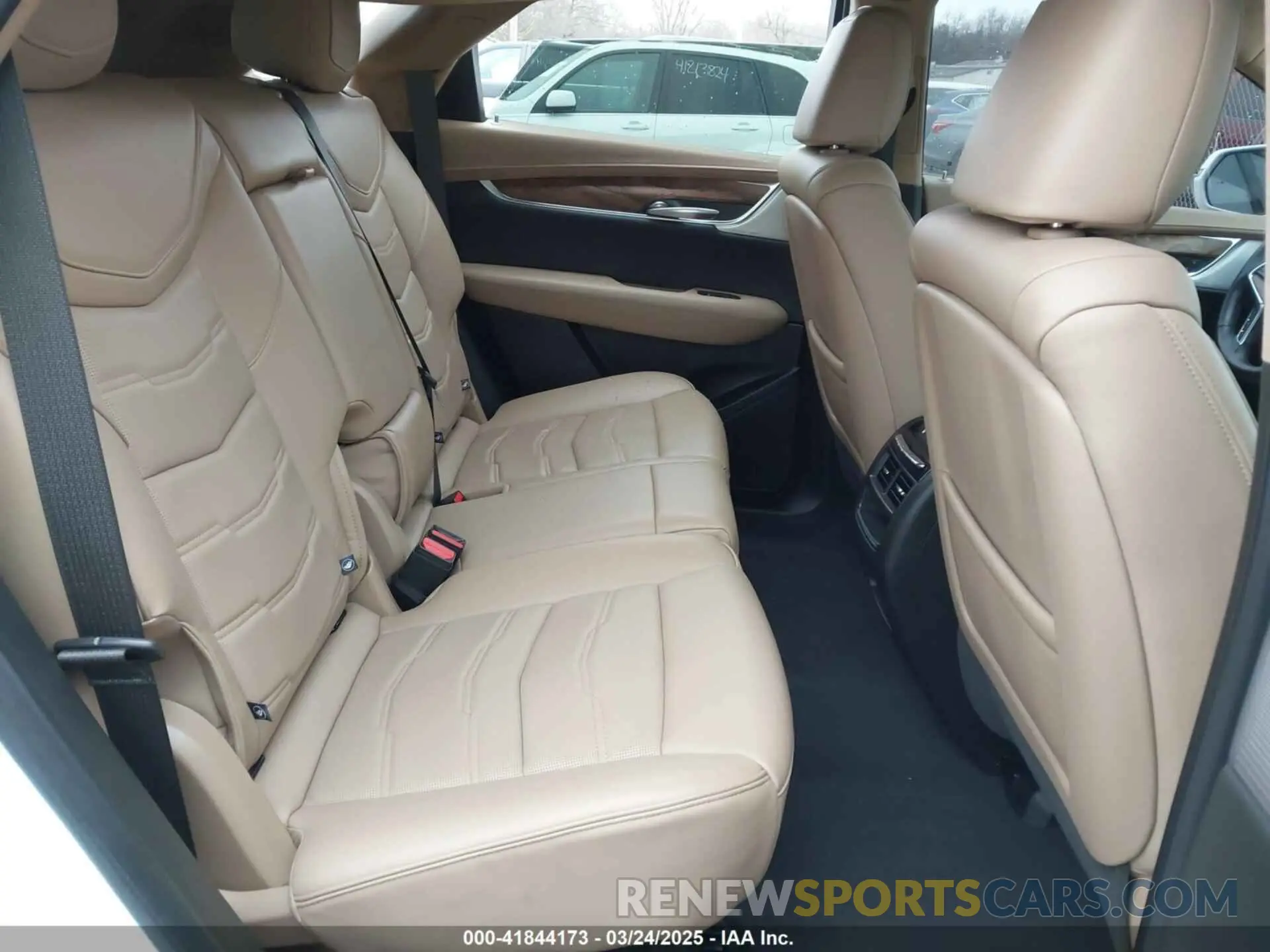 8 Photograph of a damaged car 1GYKNHRS5LZ238370 CADILLAC XT5 2020