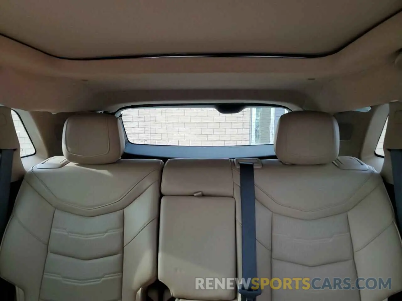 10 Photograph of a damaged car 1GYKNHRS7LZ122393 CADILLAC XT5 2020