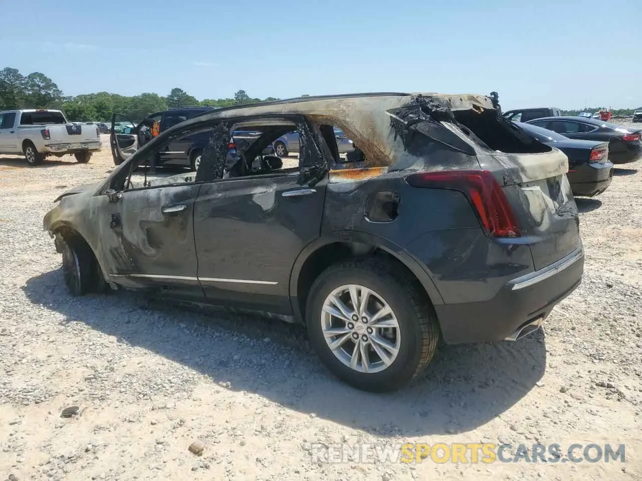 2 Photograph of a damaged car 1GYKNAR40MZ144522 CADILLAC XT5 2021