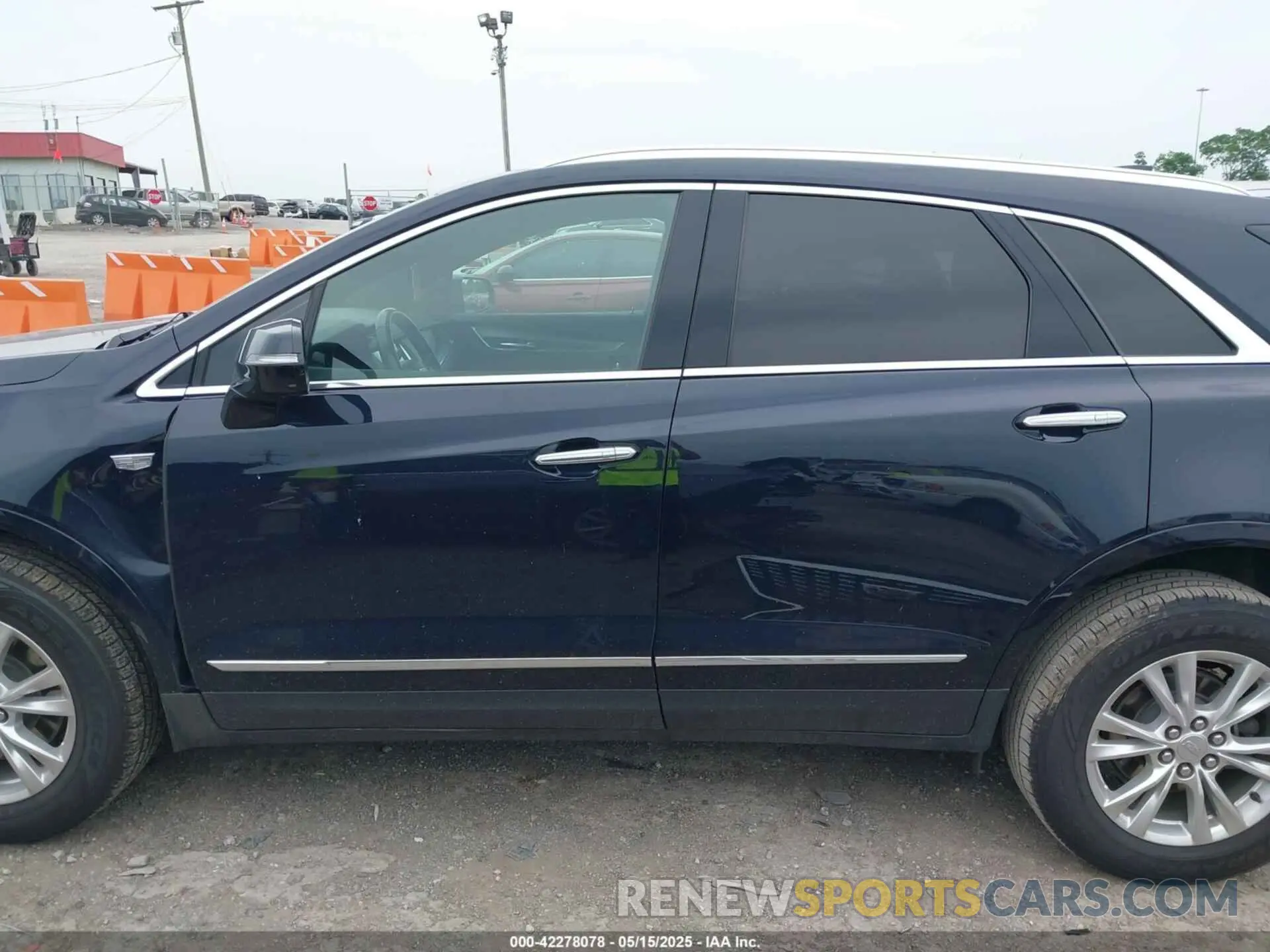 15 Photograph of a damaged car 1GYKNAR42MZ131870 CADILLAC XT5 2021