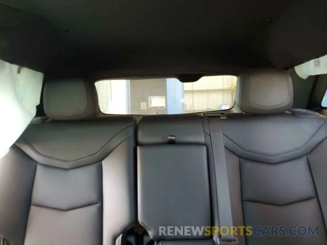 10 Photograph of a damaged car 1GYKNAR45MZ111712 CADILLAC XT5 2021