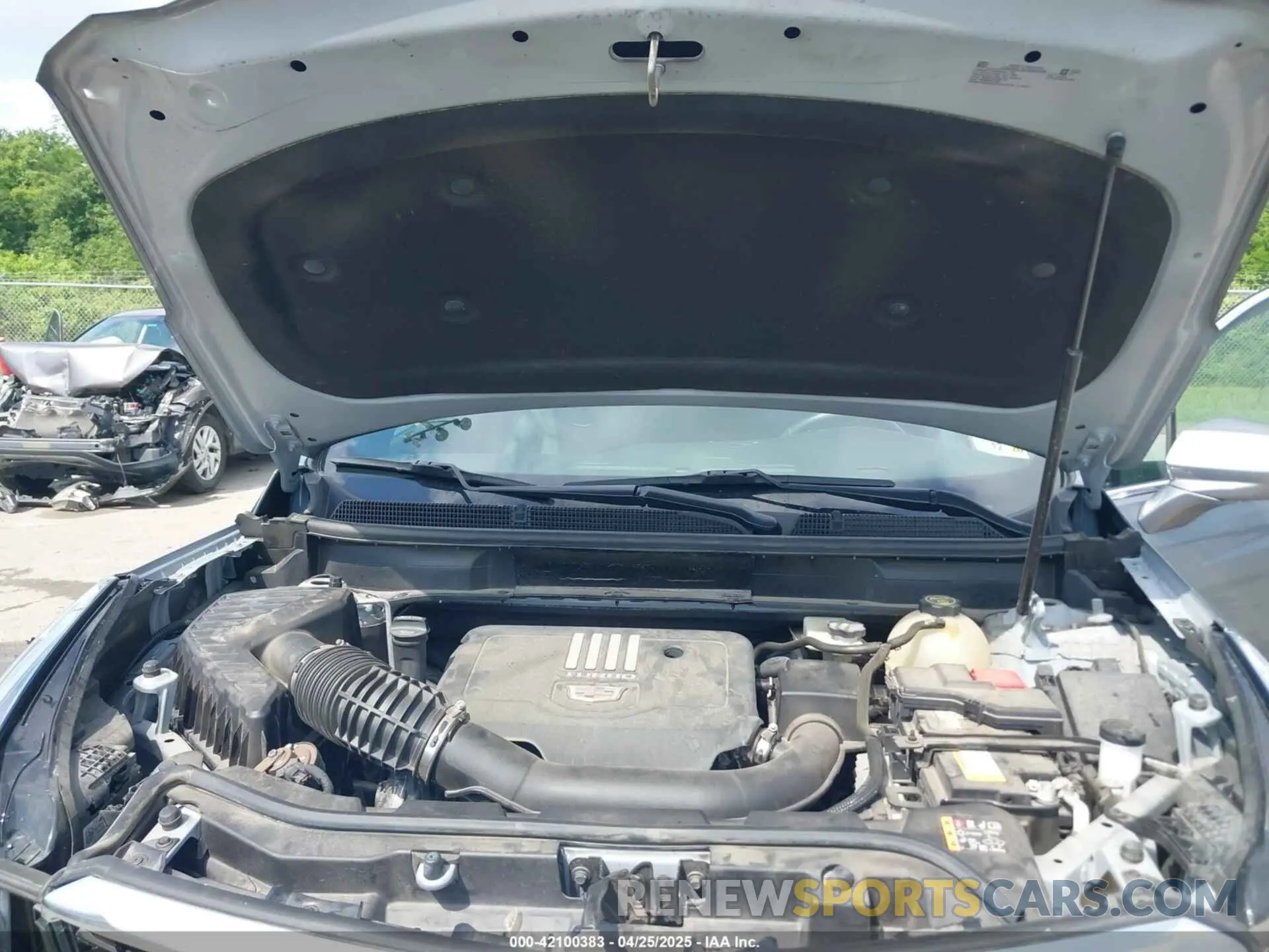 10 Photograph of a damaged car 1GYKNAR48MZ110599 CADILLAC XT5 2021