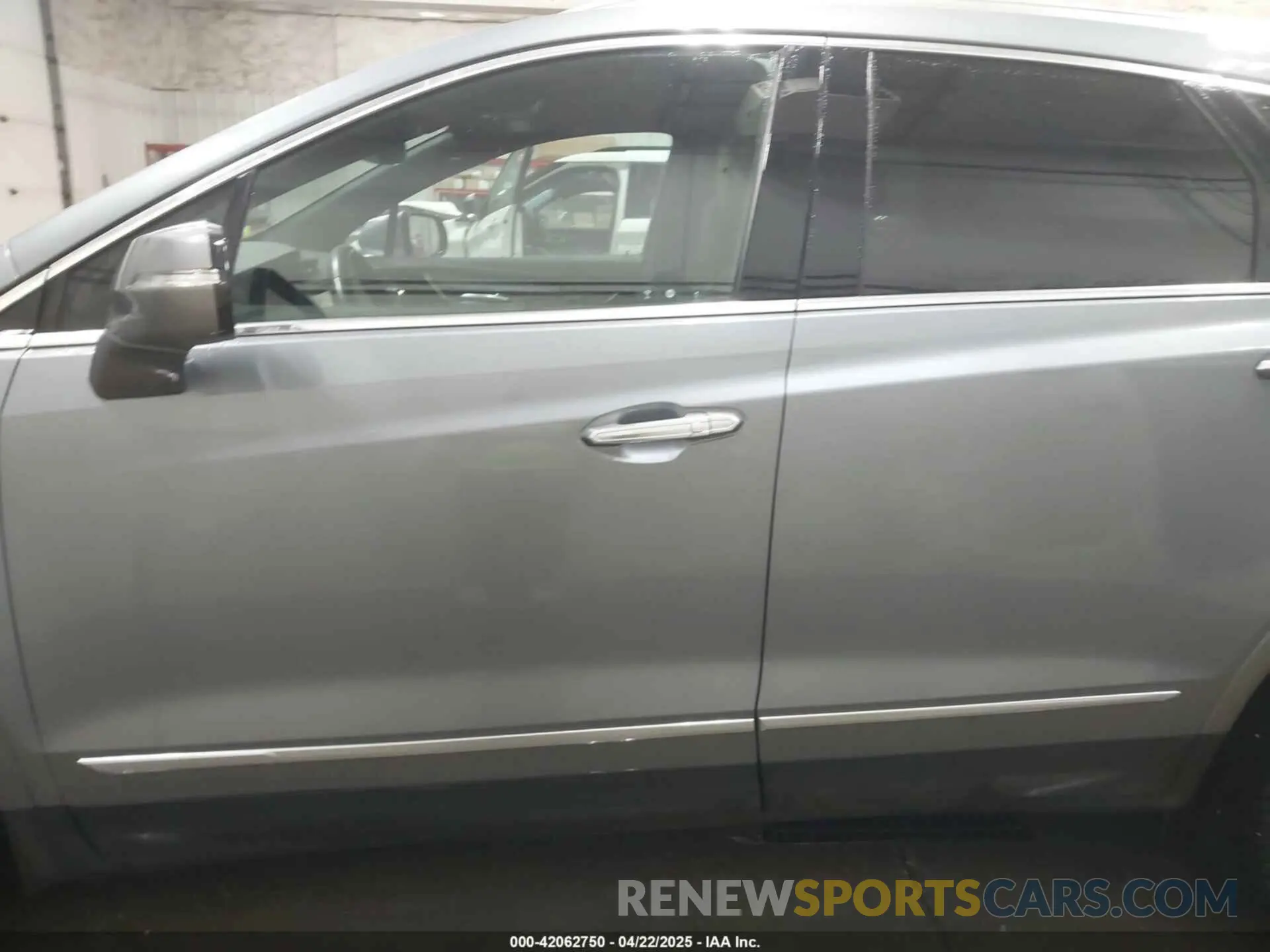 15 Photograph of a damaged car 1GYKNBR42MZ165944 CADILLAC XT5 2021