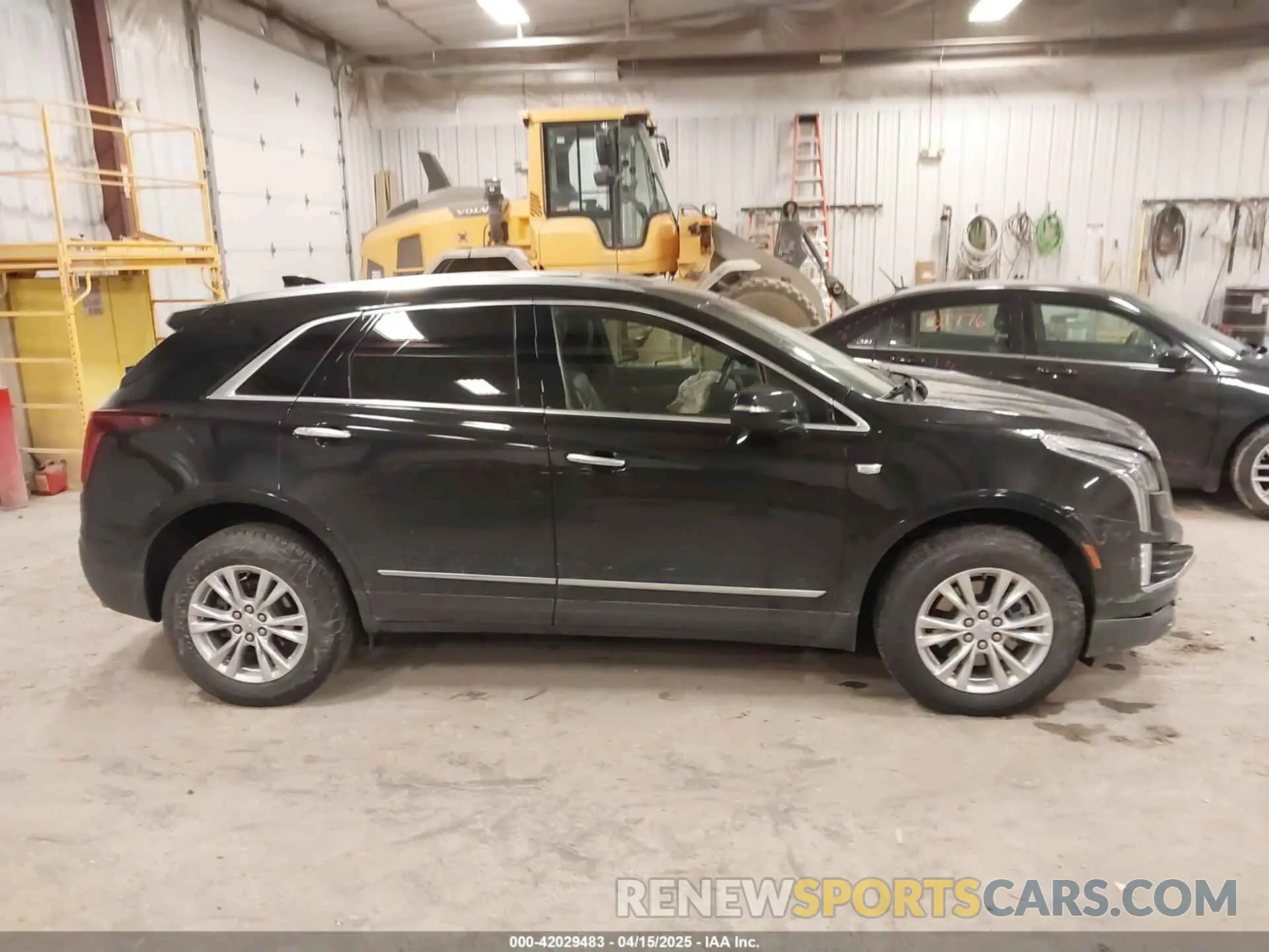 13 Photograph of a damaged car 1GYKNBR48MZ213902 CADILLAC XT5 2021