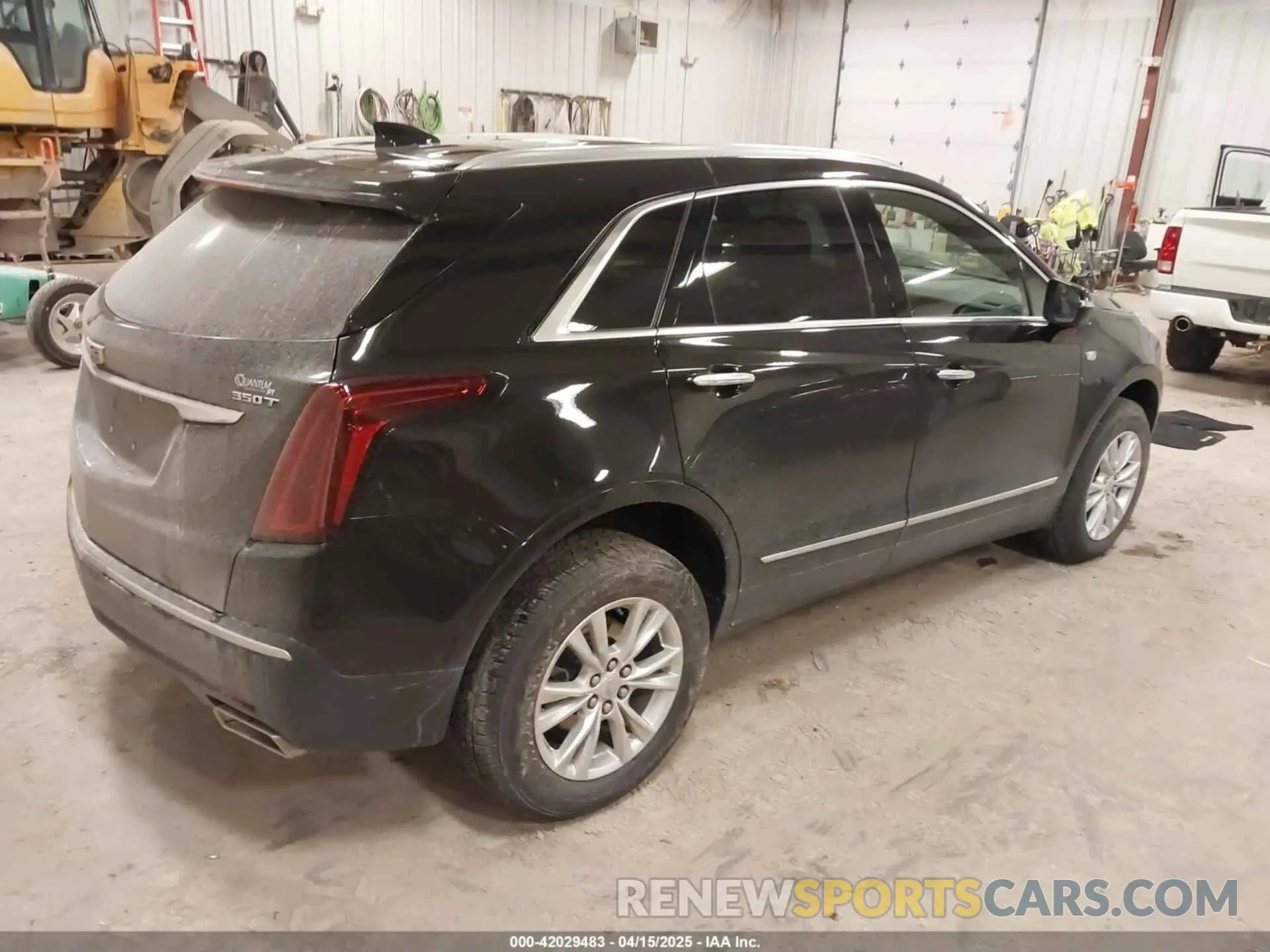 4 Photograph of a damaged car 1GYKNBR48MZ213902 CADILLAC XT5 2021