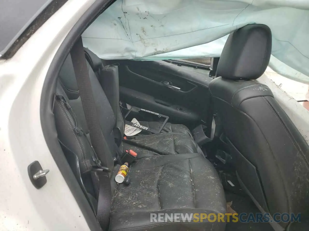 12 Photograph of a damaged car 1GYKNCR41MZ154357 CADILLAC XT5 2021