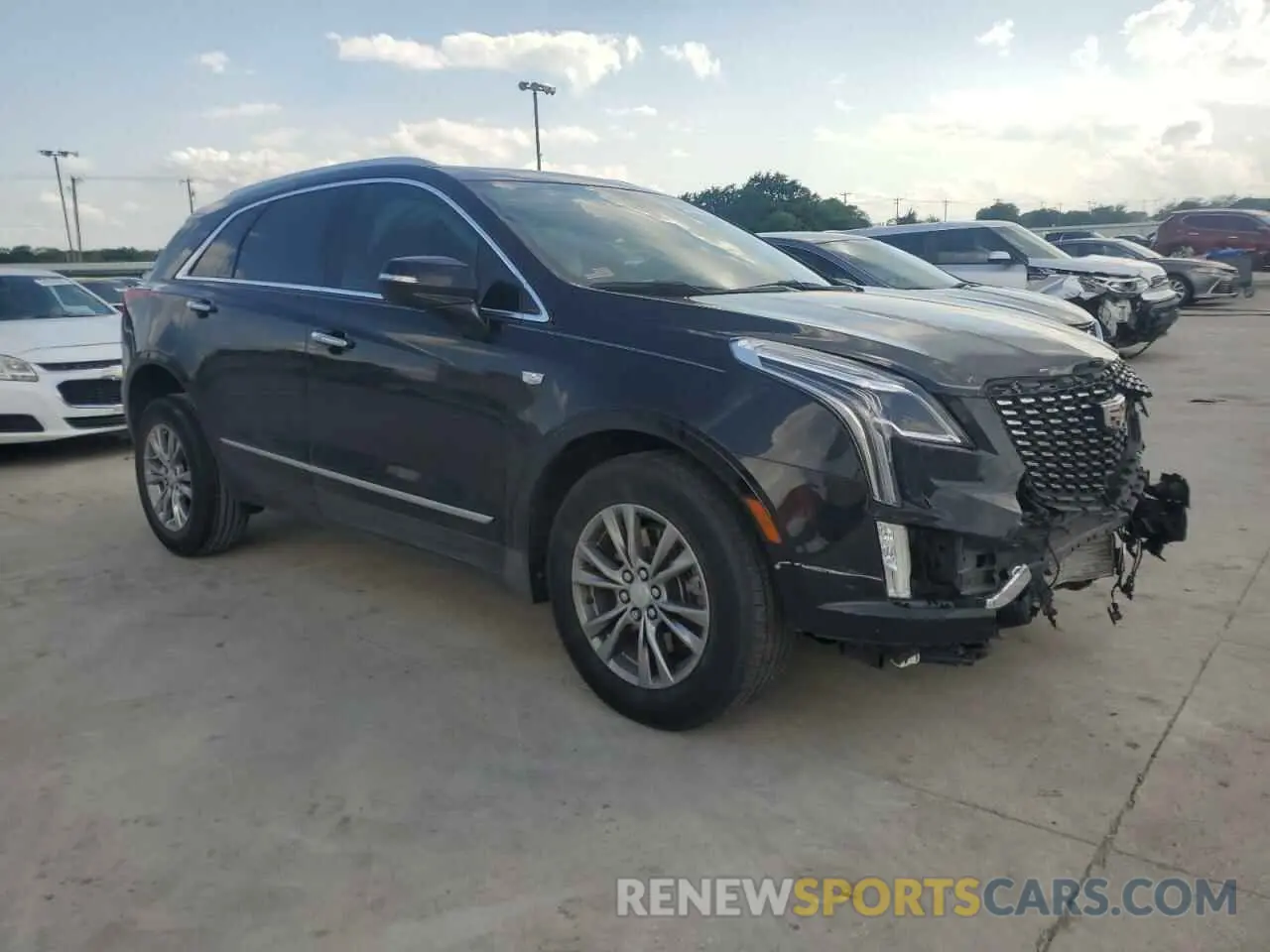 4 Photograph of a damaged car 1GYKNCR41MZ174477 CADILLAC XT5 2021