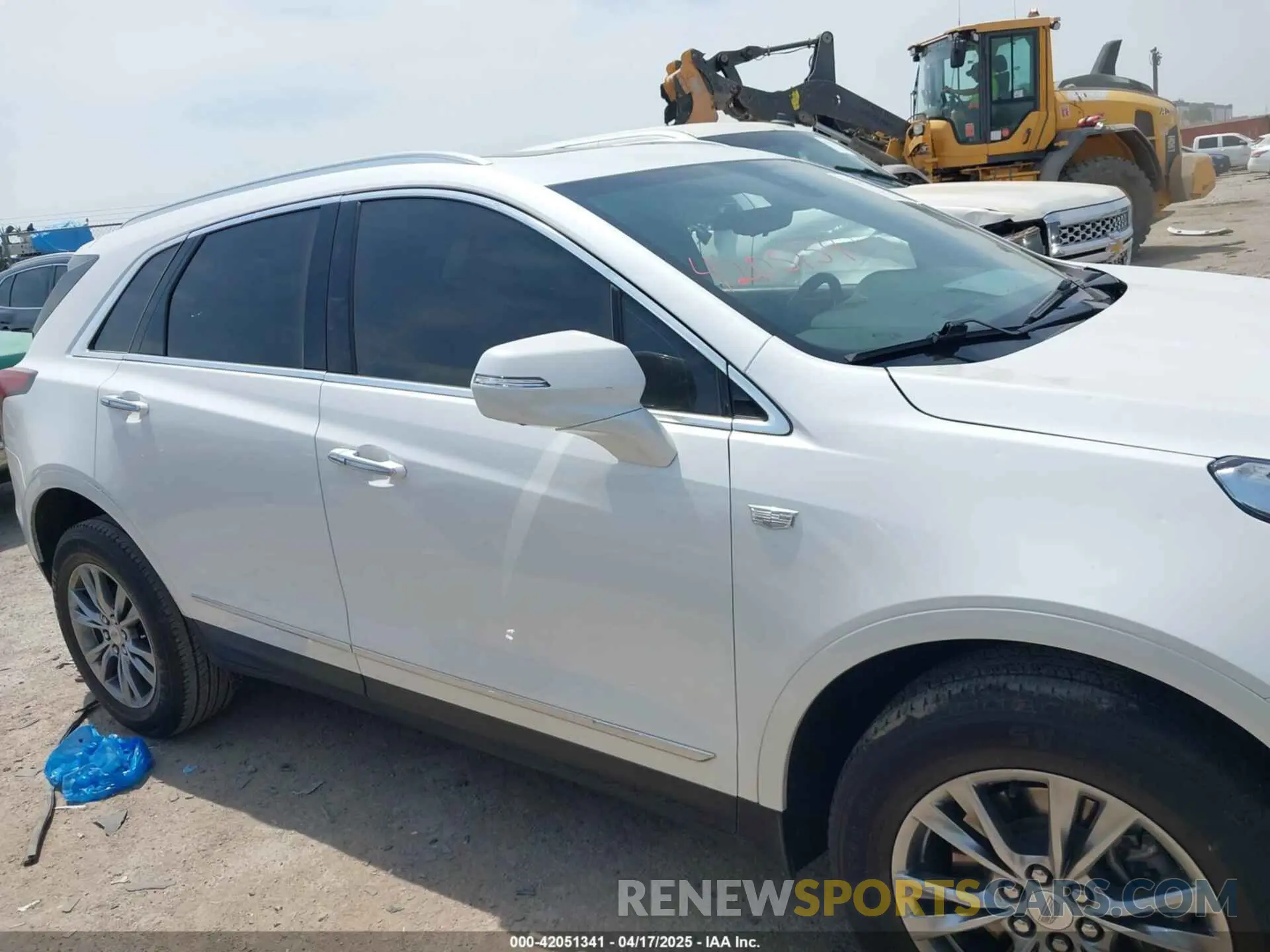 13 Photograph of a damaged car 1GYKNCR42MZ174309 CADILLAC XT5 2021
