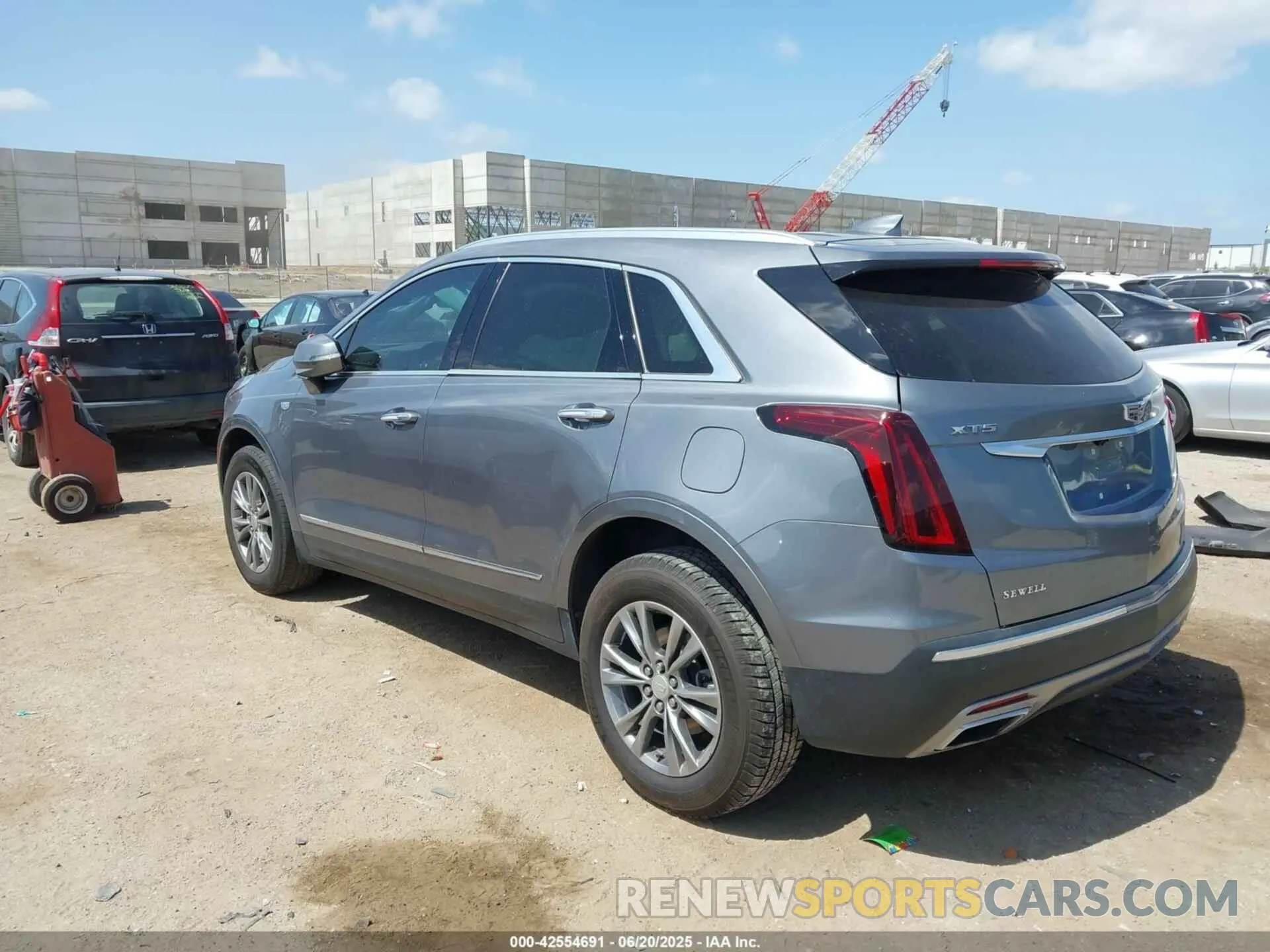 3 Photograph of a damaged car 1GYKNCR46MZ174474 CADILLAC XT5 2021