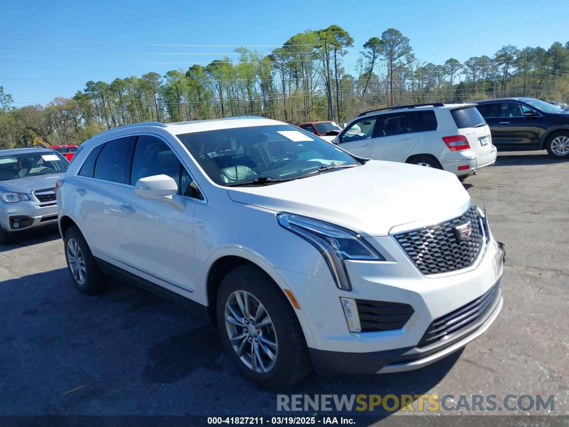 1 Photograph of a damaged car 1GYKNCR48MZ234688 CADILLAC XT5 2021