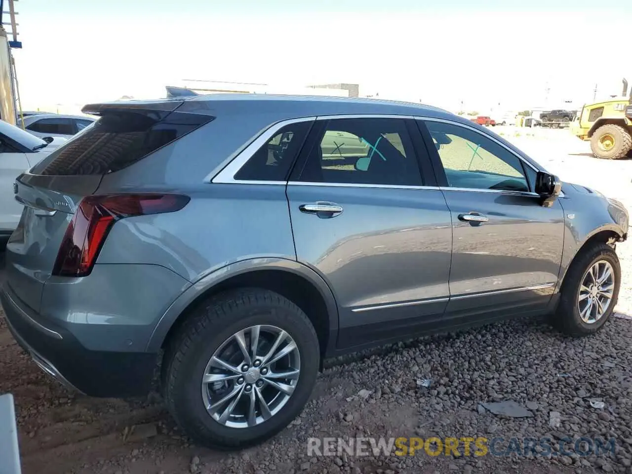 3 Photograph of a damaged car 1GYKNCRS1MZ109854 CADILLAC XT5 2021