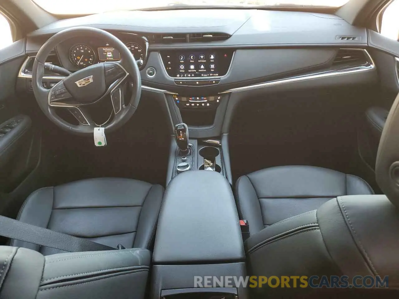 8 Photograph of a damaged car 1GYKNCRS1MZ109854 CADILLAC XT5 2021
