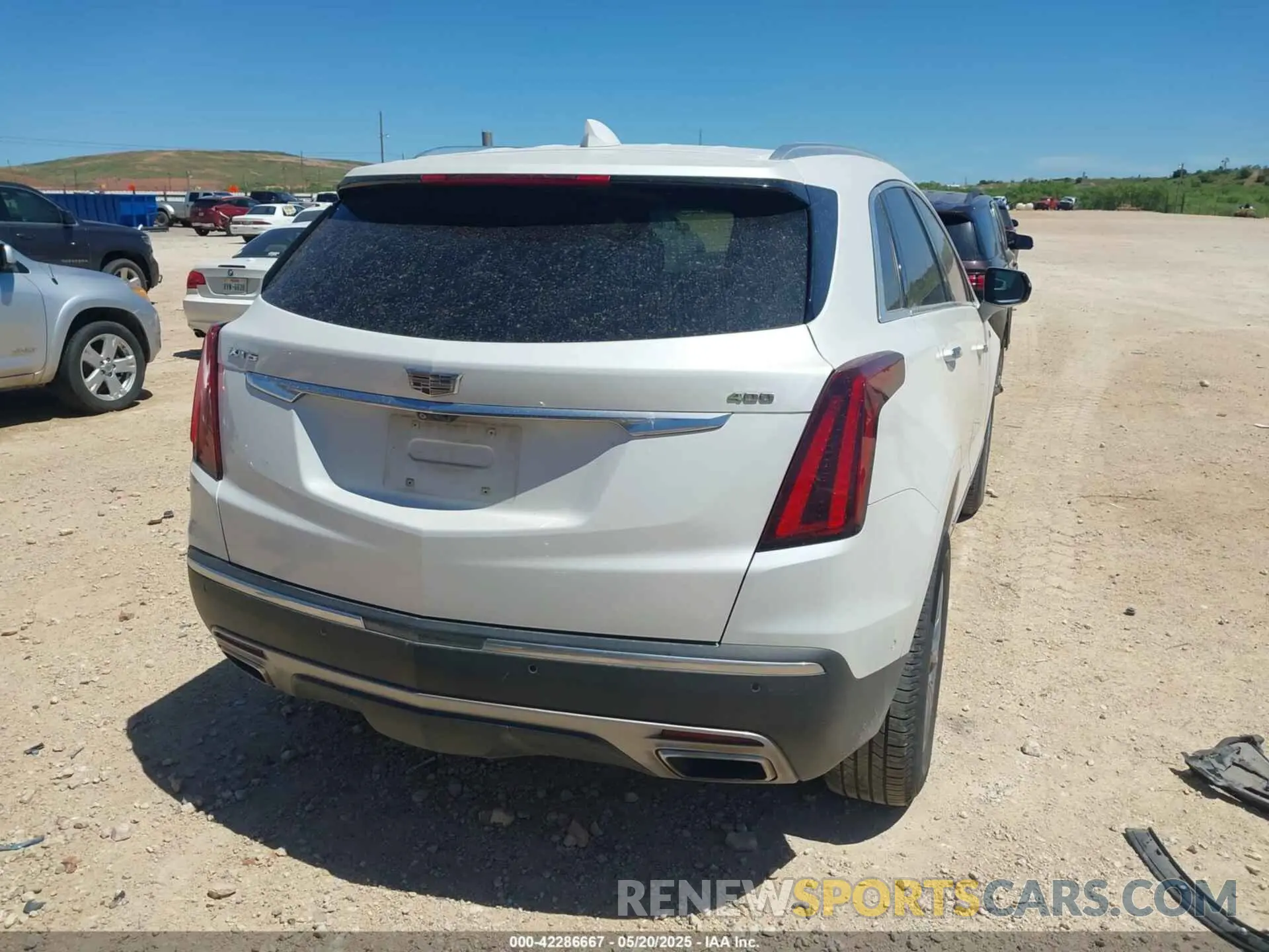 16 Photograph of a damaged car 1GYKNCRS1MZ129036 CADILLAC XT5 2021